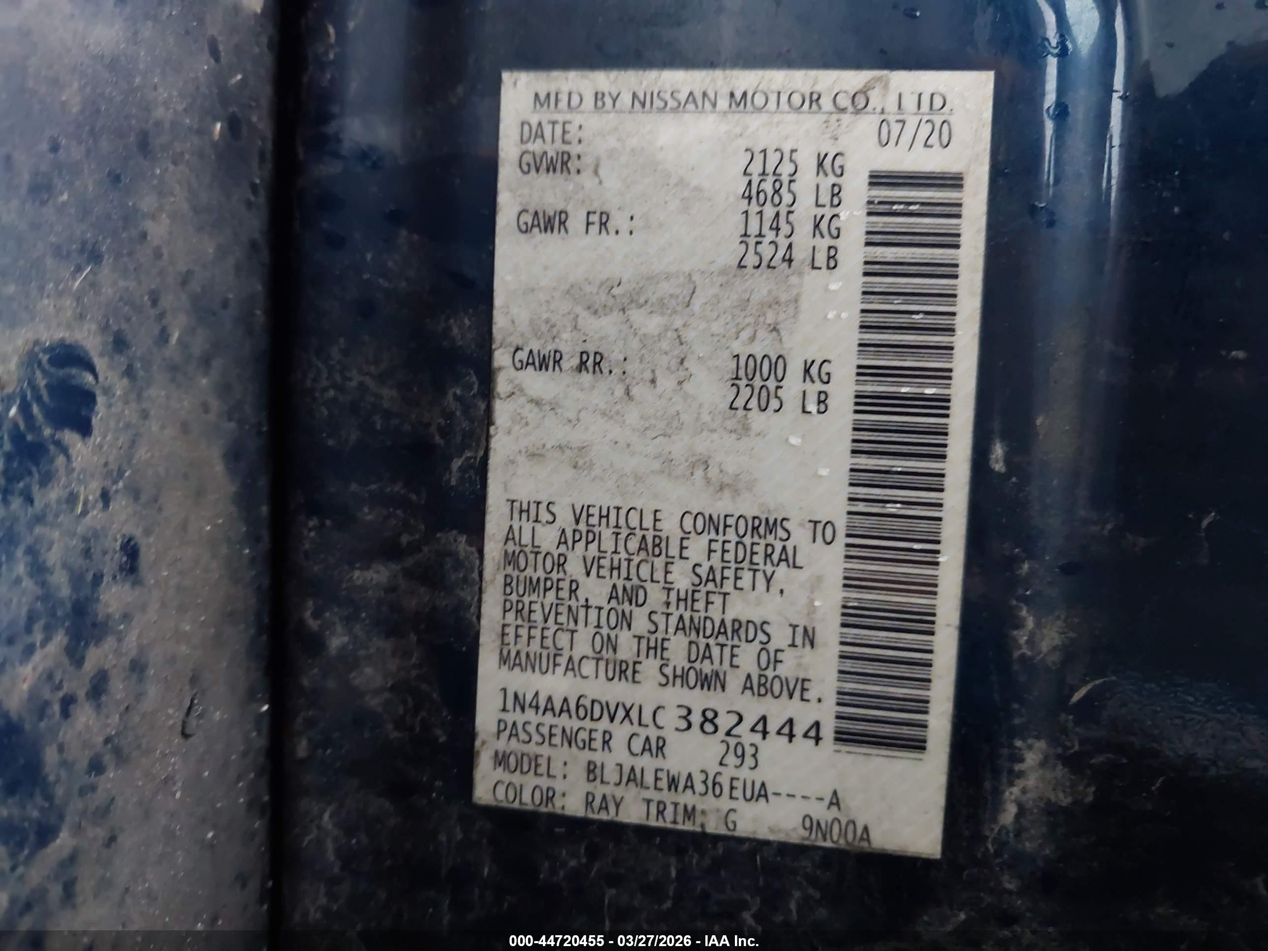 NISSAN MAXIMA image 9