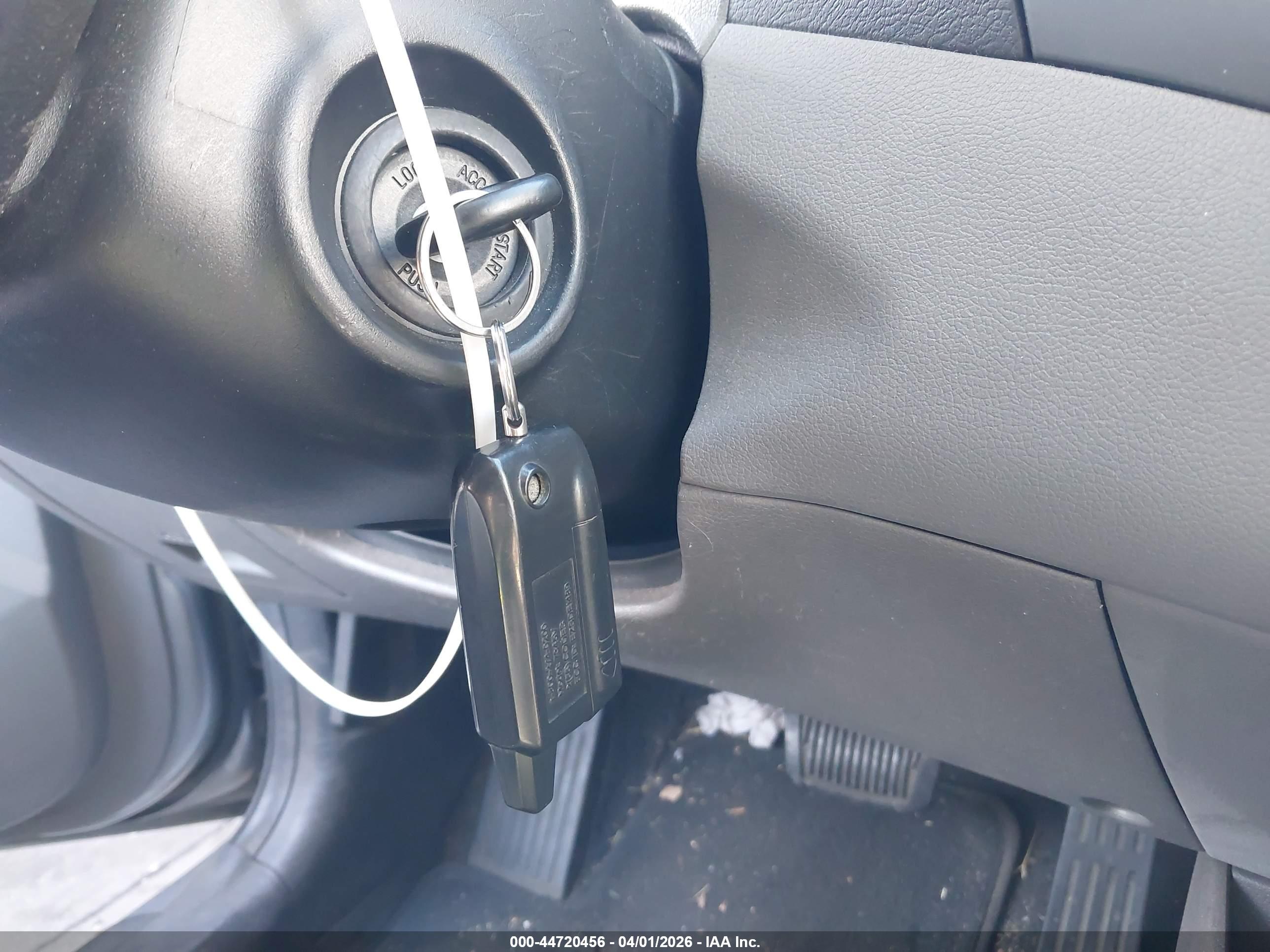 HYUNDAI ELANTRA image 11