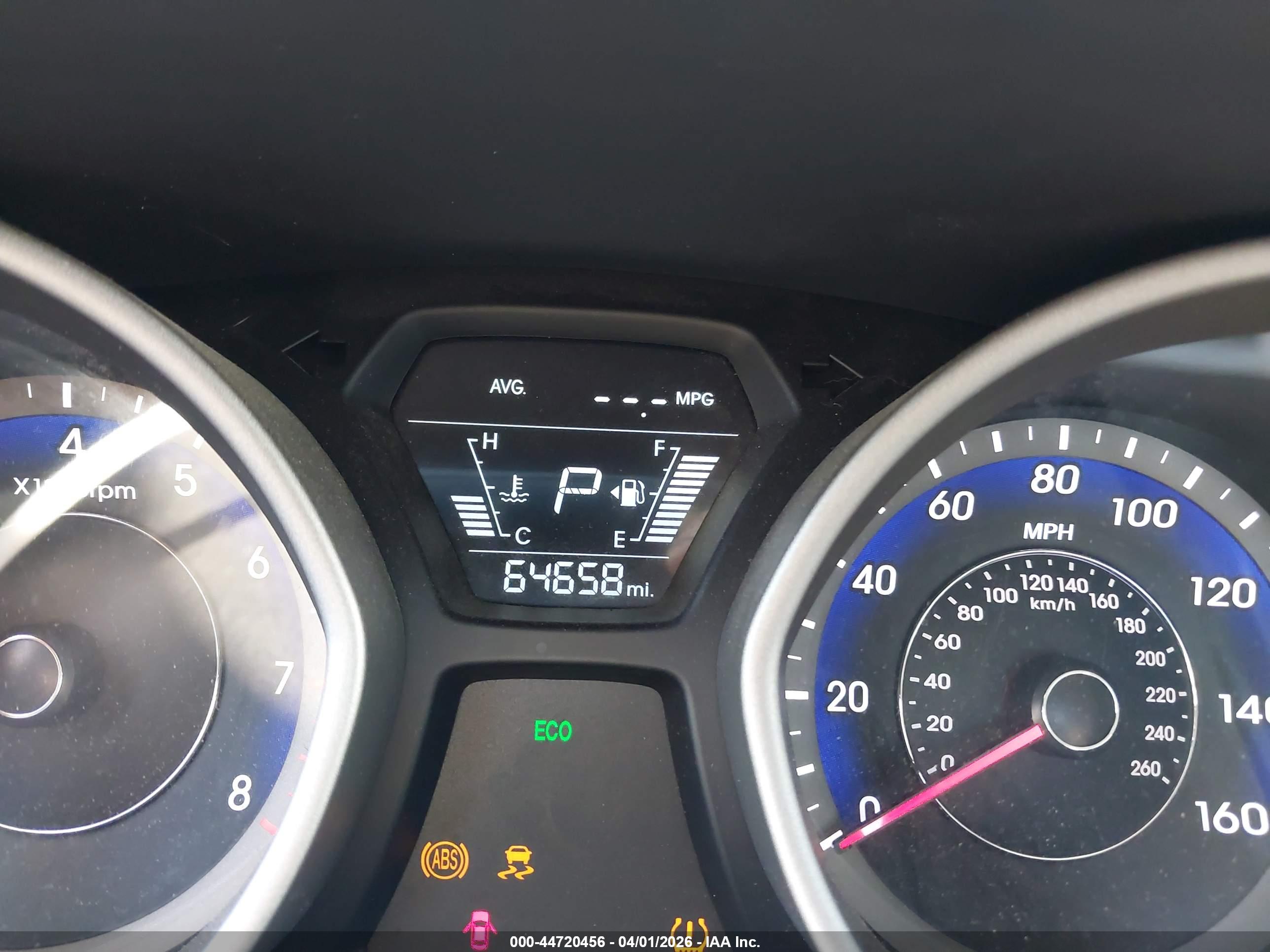 HYUNDAI ELANTRA image 6