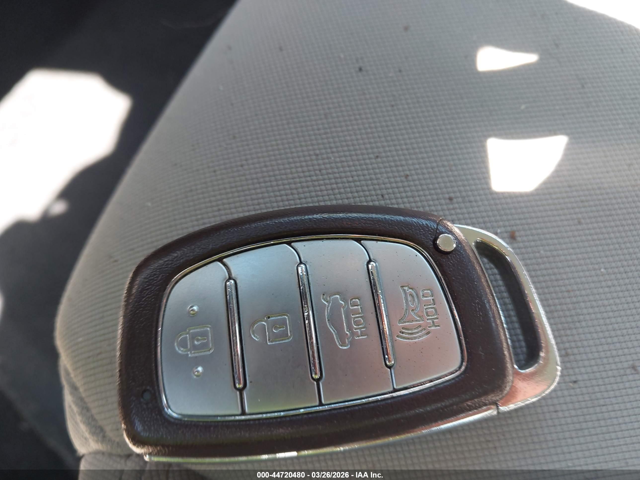 HYUNDAI SONATA image 11