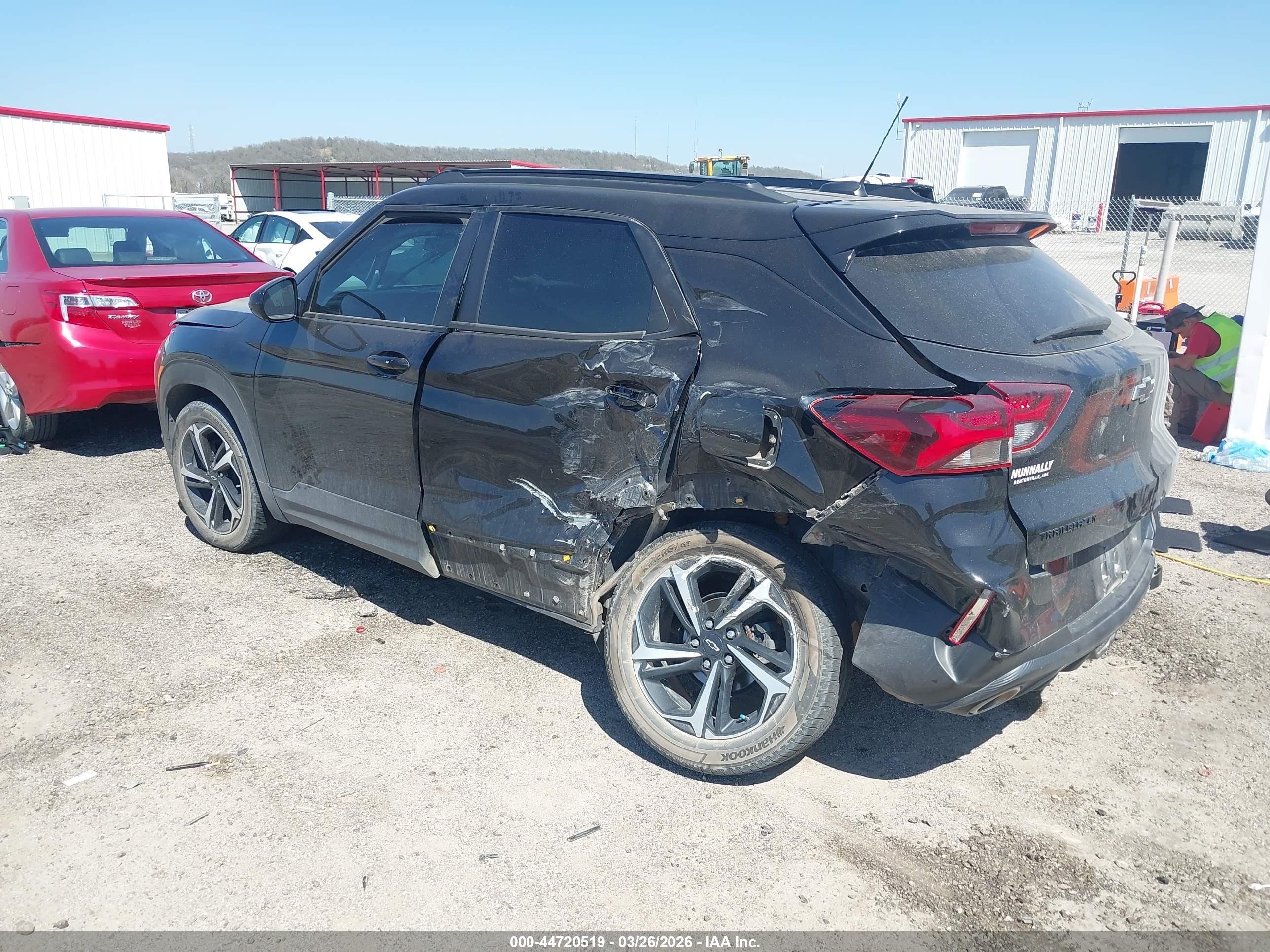 CHEVROLET TRAILBLAZER image 3