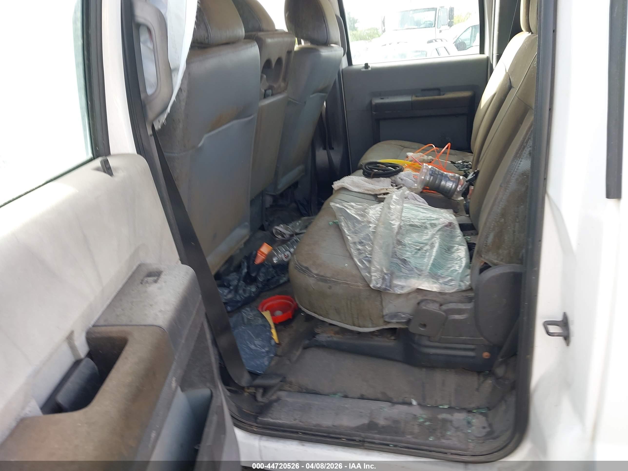 FORD F-450 image 8