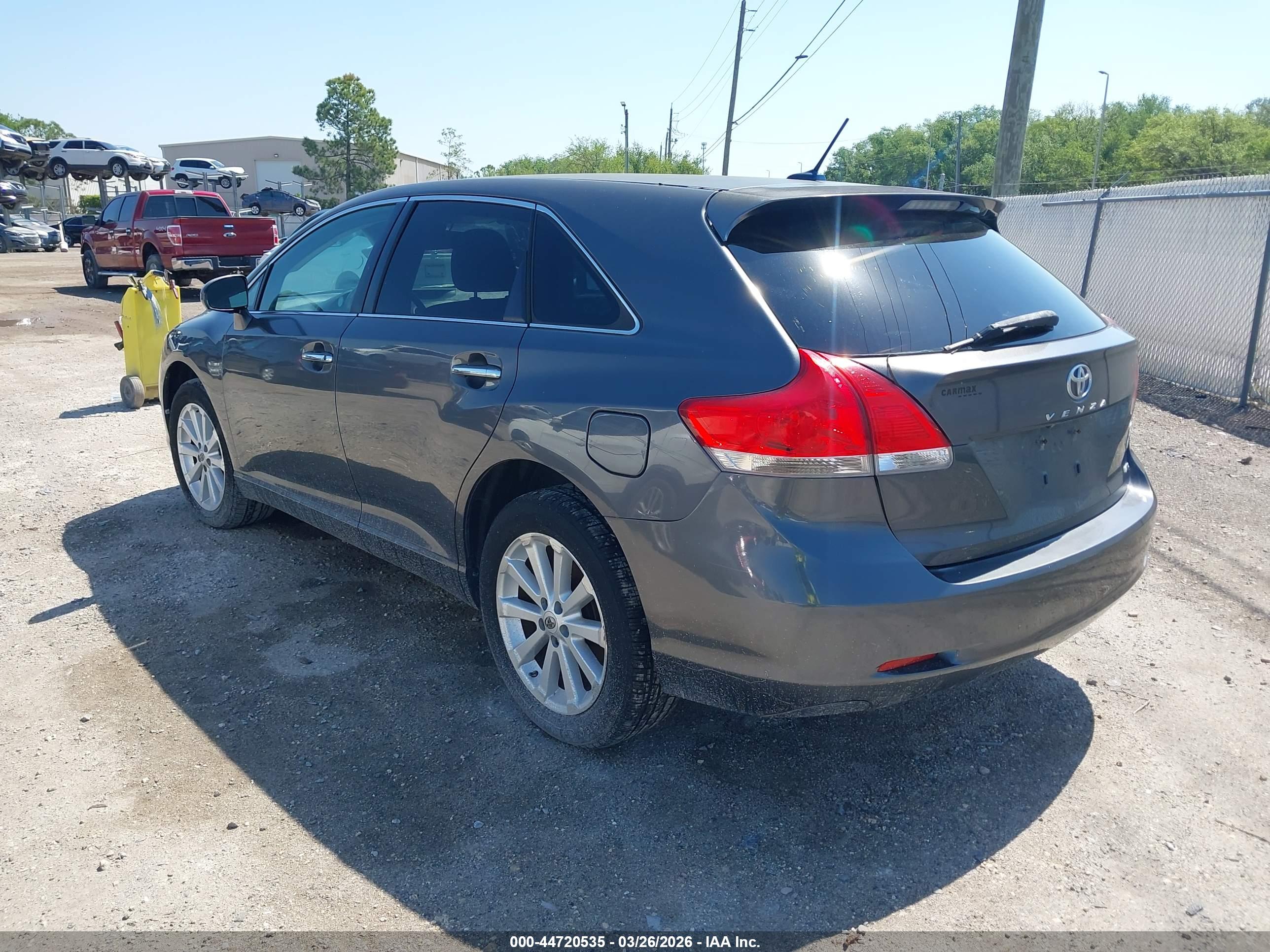 TOYOTA VENZA image 3