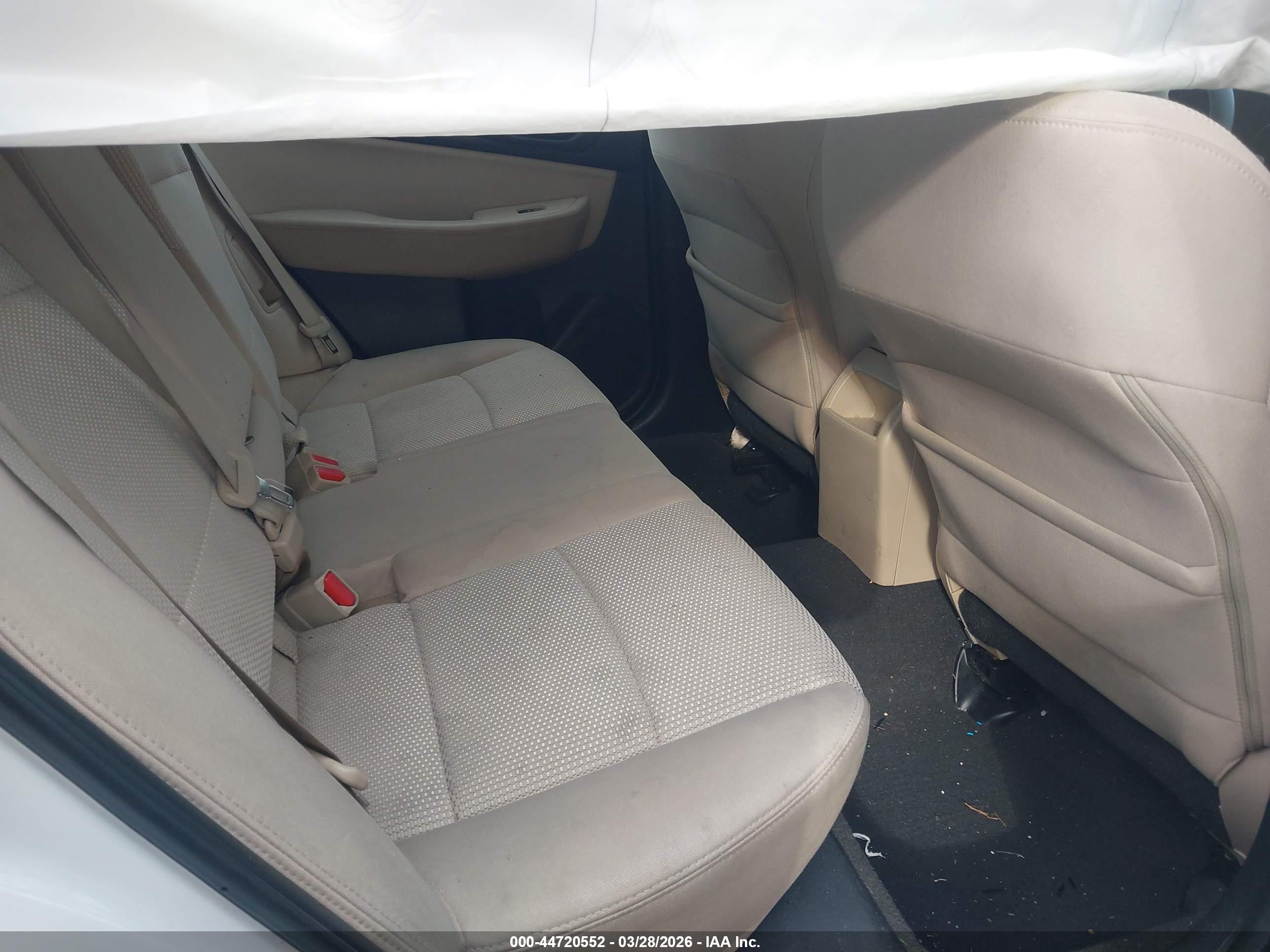 SUBARU OUTBACK image 8