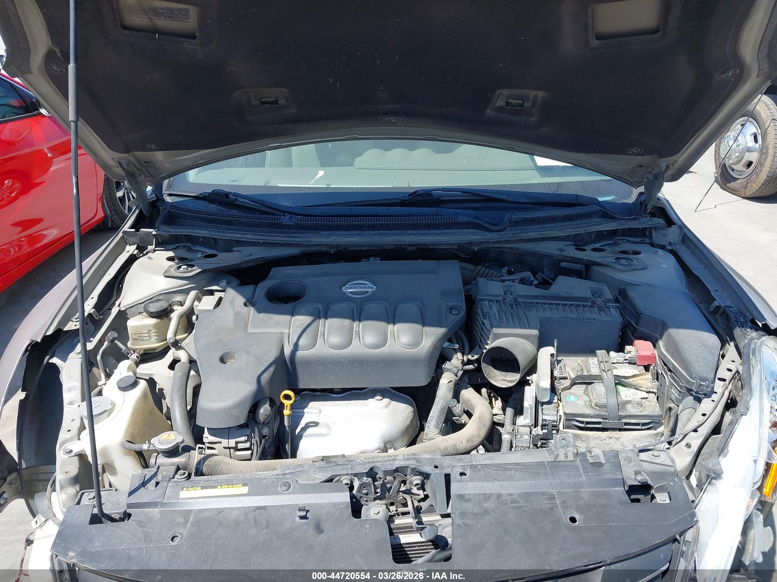 NISSAN ALTIMA image 10