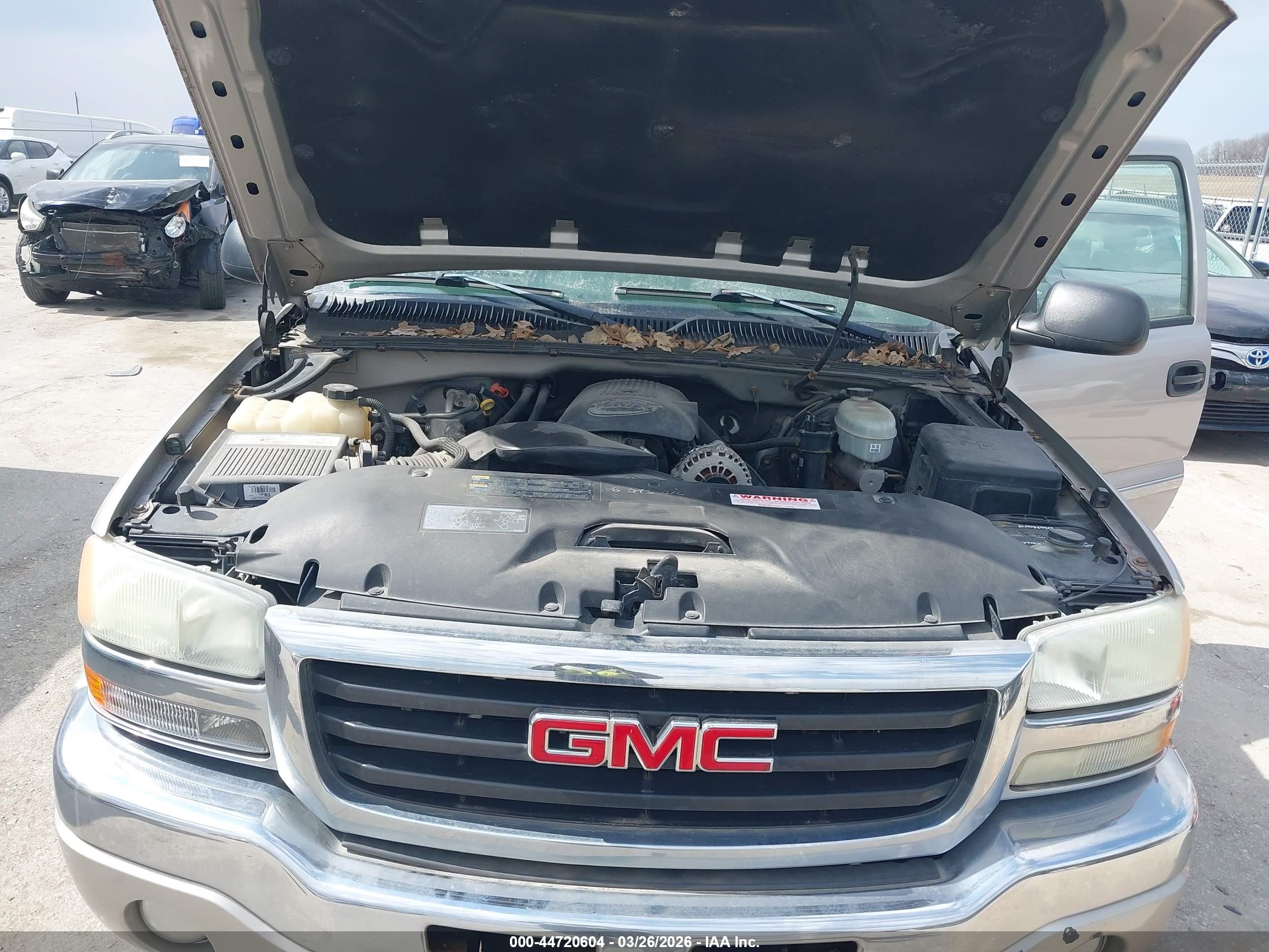 GMC SIERRA image 10