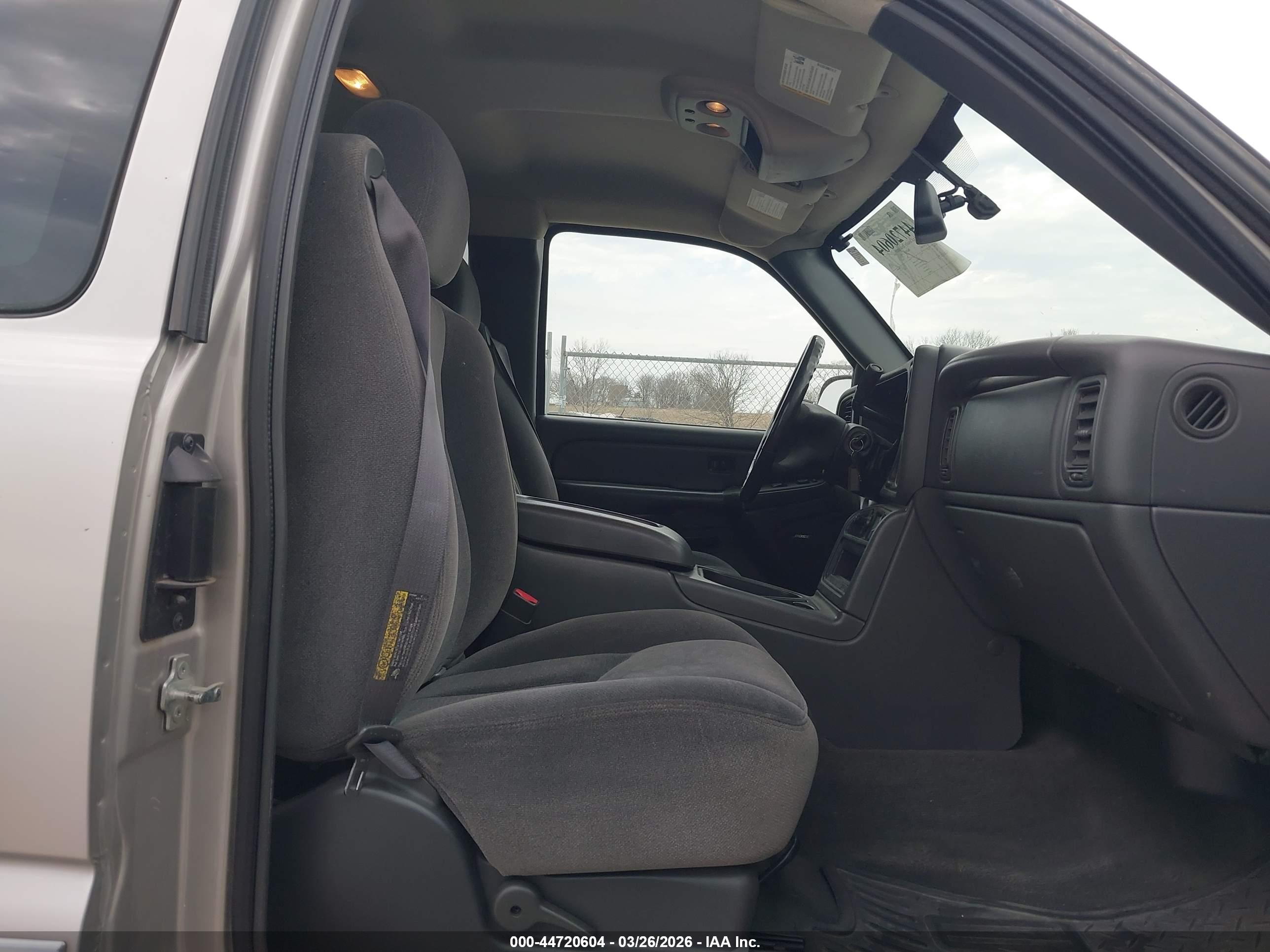 GMC SIERRA image 5