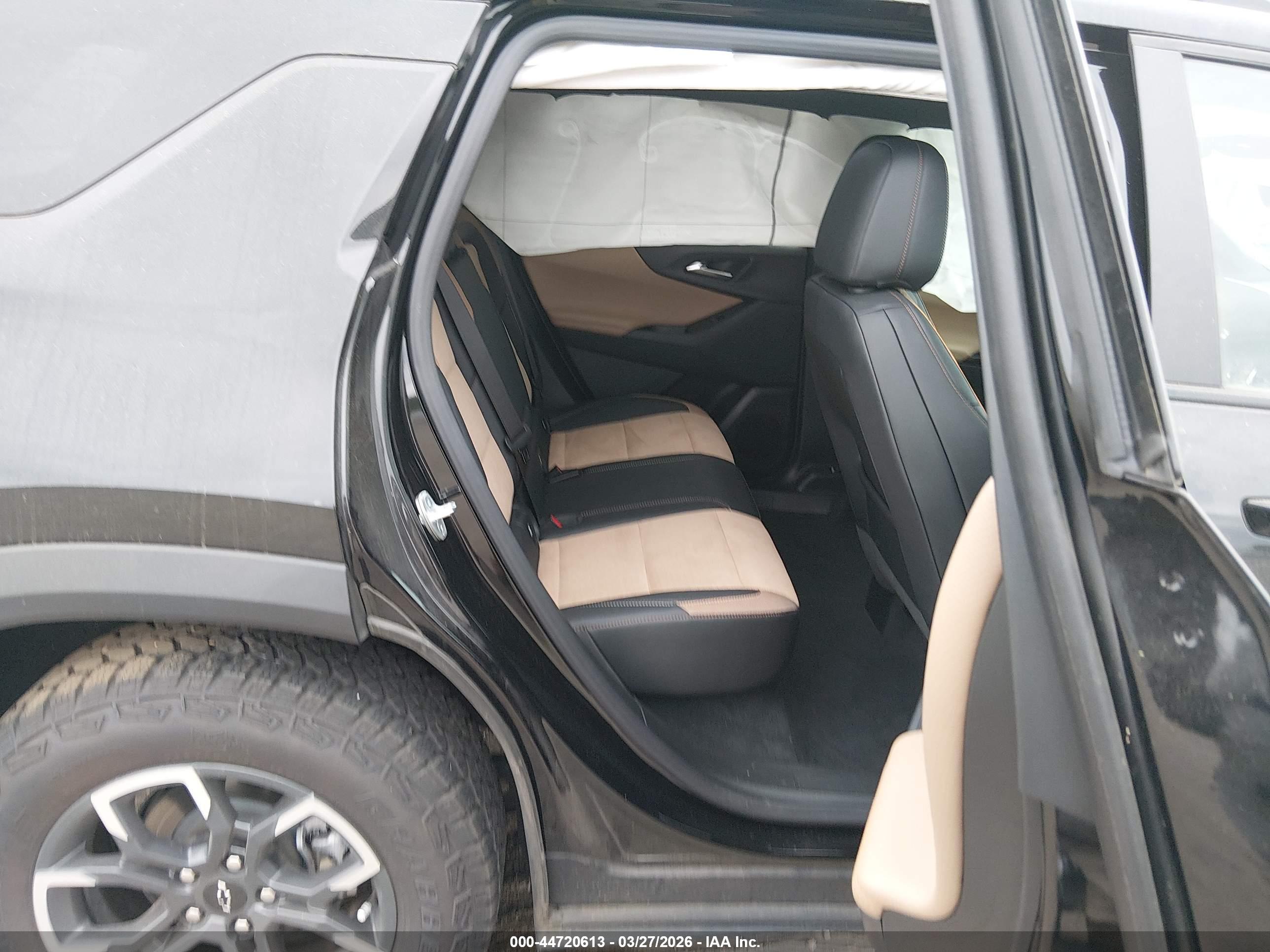 CHEVROLET EQUINOX image 8