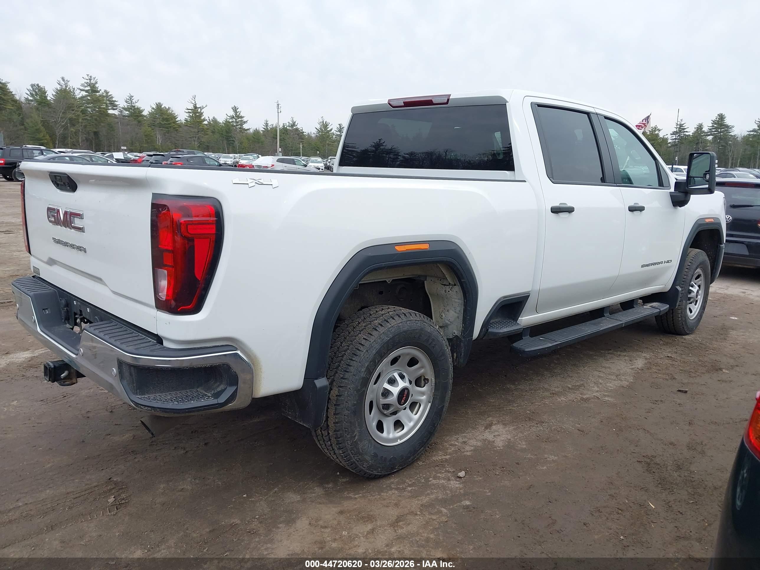 GMC SIERRA image 4
