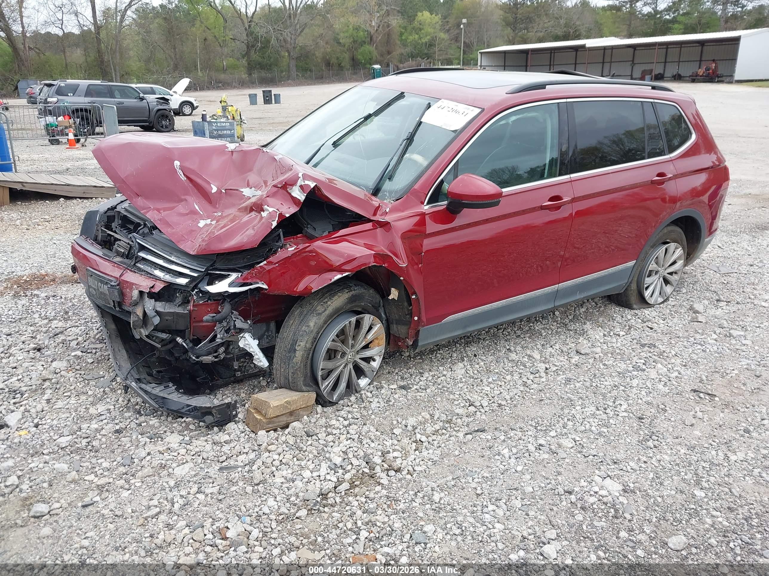 VOLKSWAGEN TIGUAN image 2
