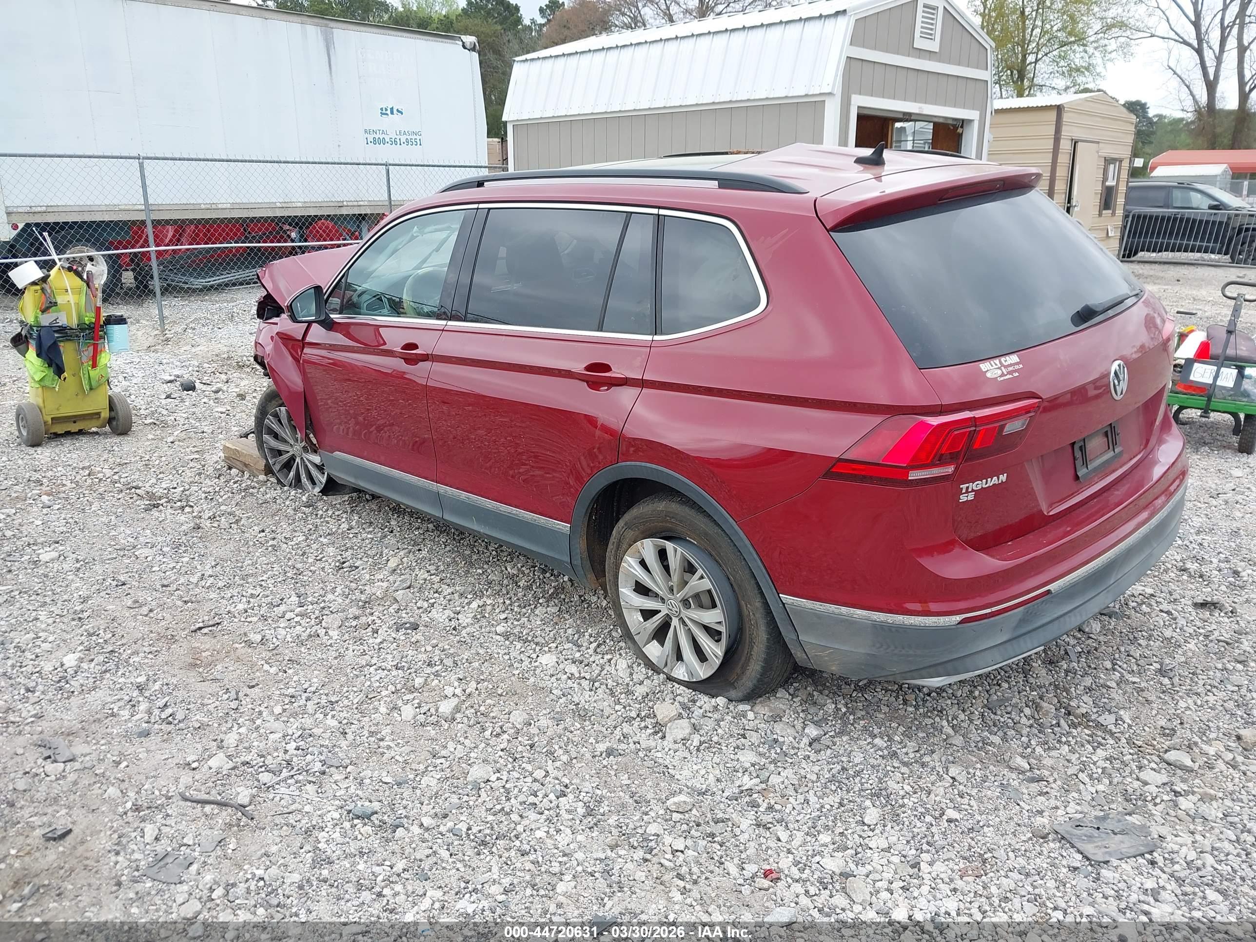 VOLKSWAGEN TIGUAN image 3