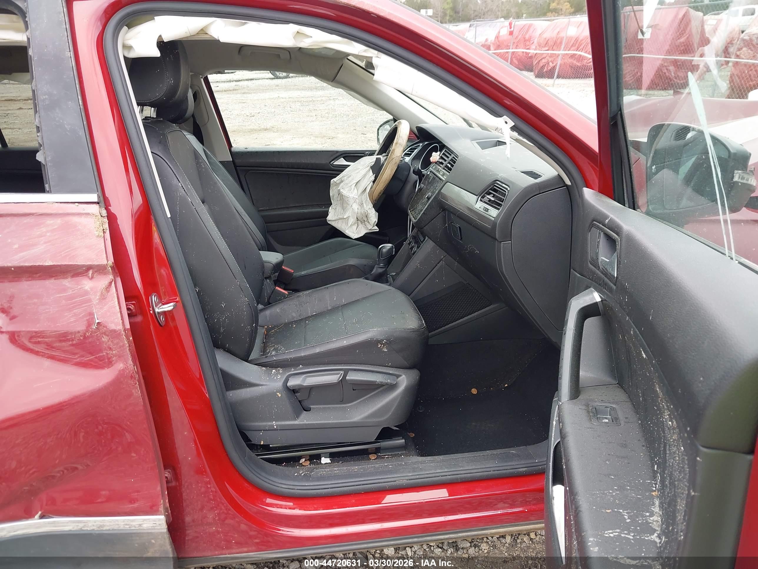 VOLKSWAGEN TIGUAN image 5