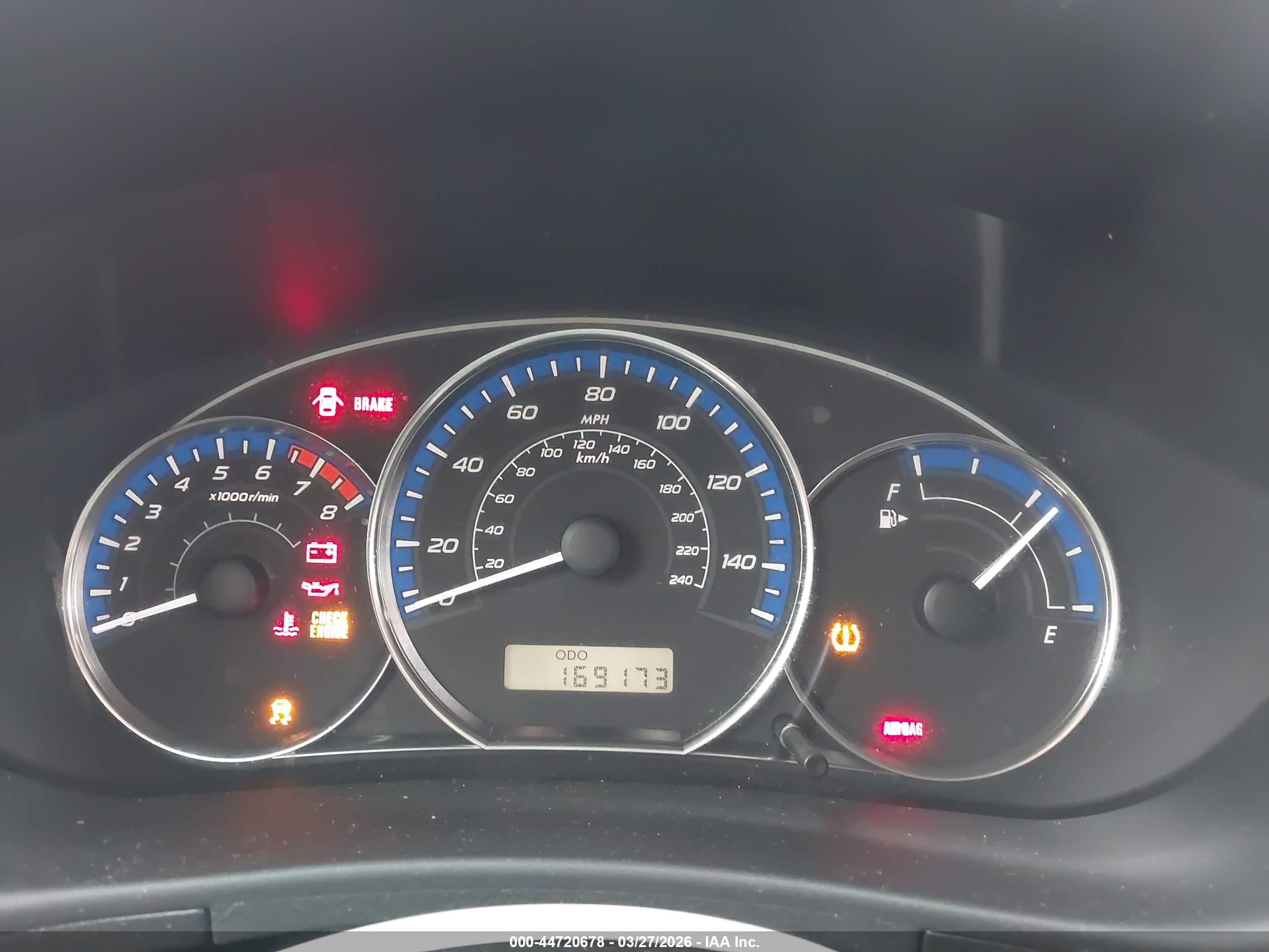 SUBARU FORESTER image 7