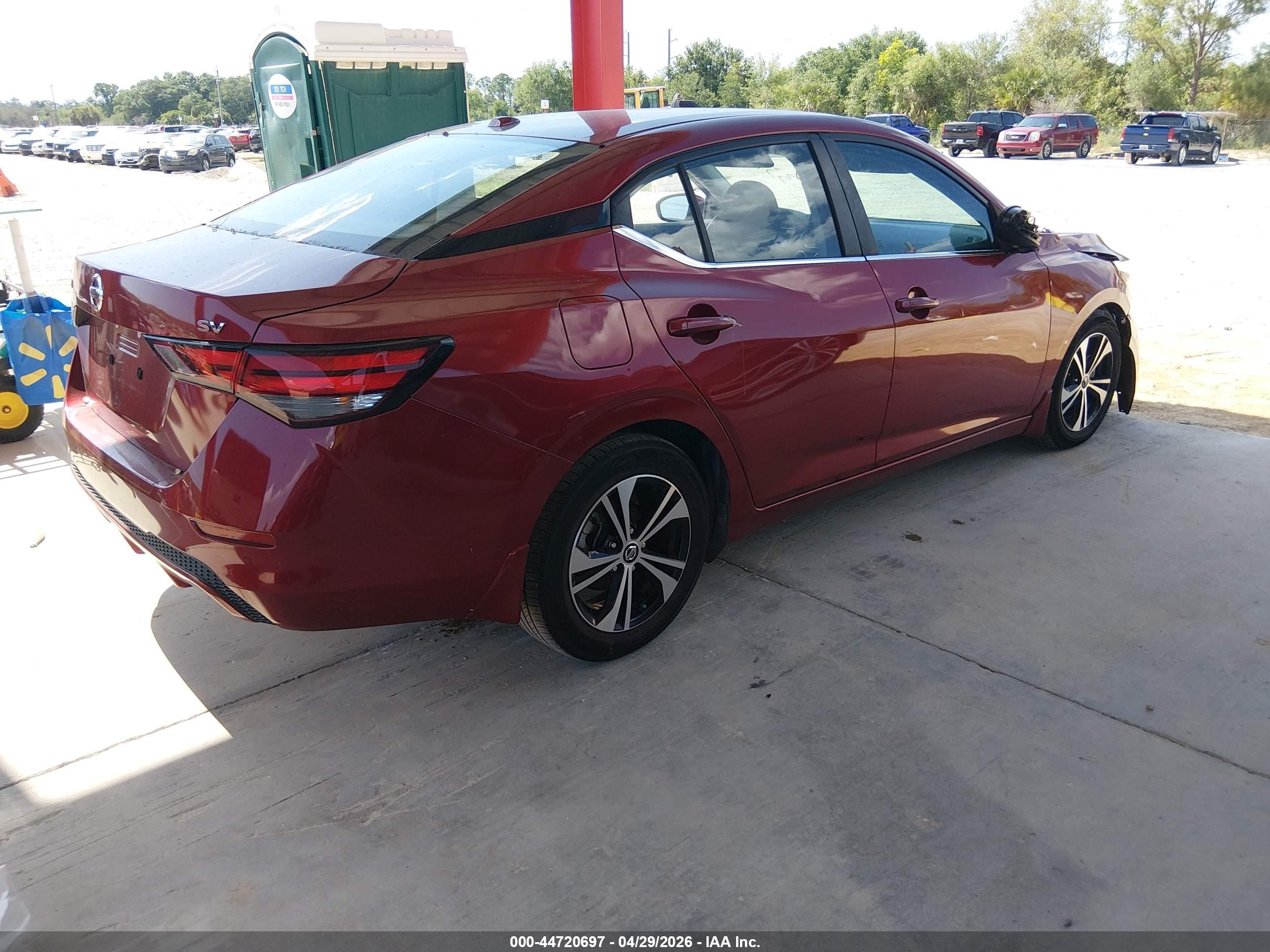 NISSAN SENTRA image 4