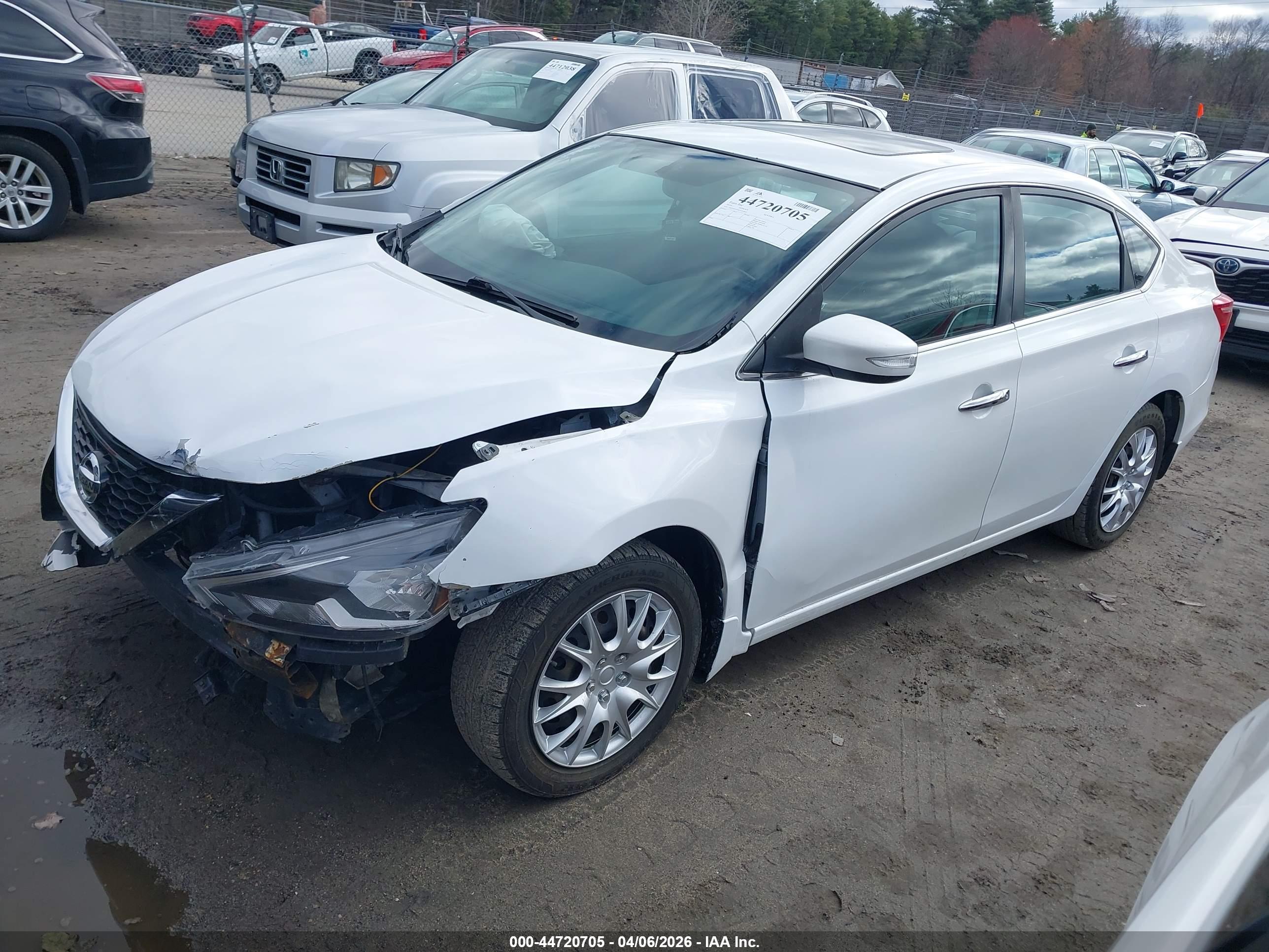 NISSAN SENTRA image 2