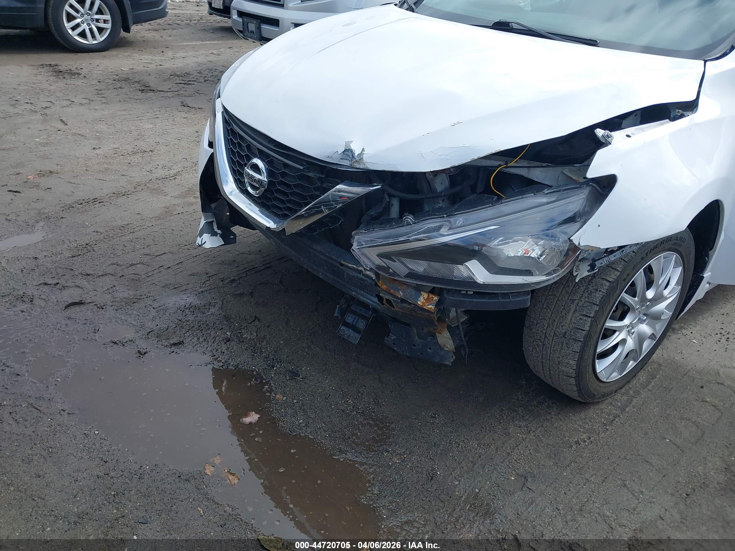NISSAN SENTRA image 6