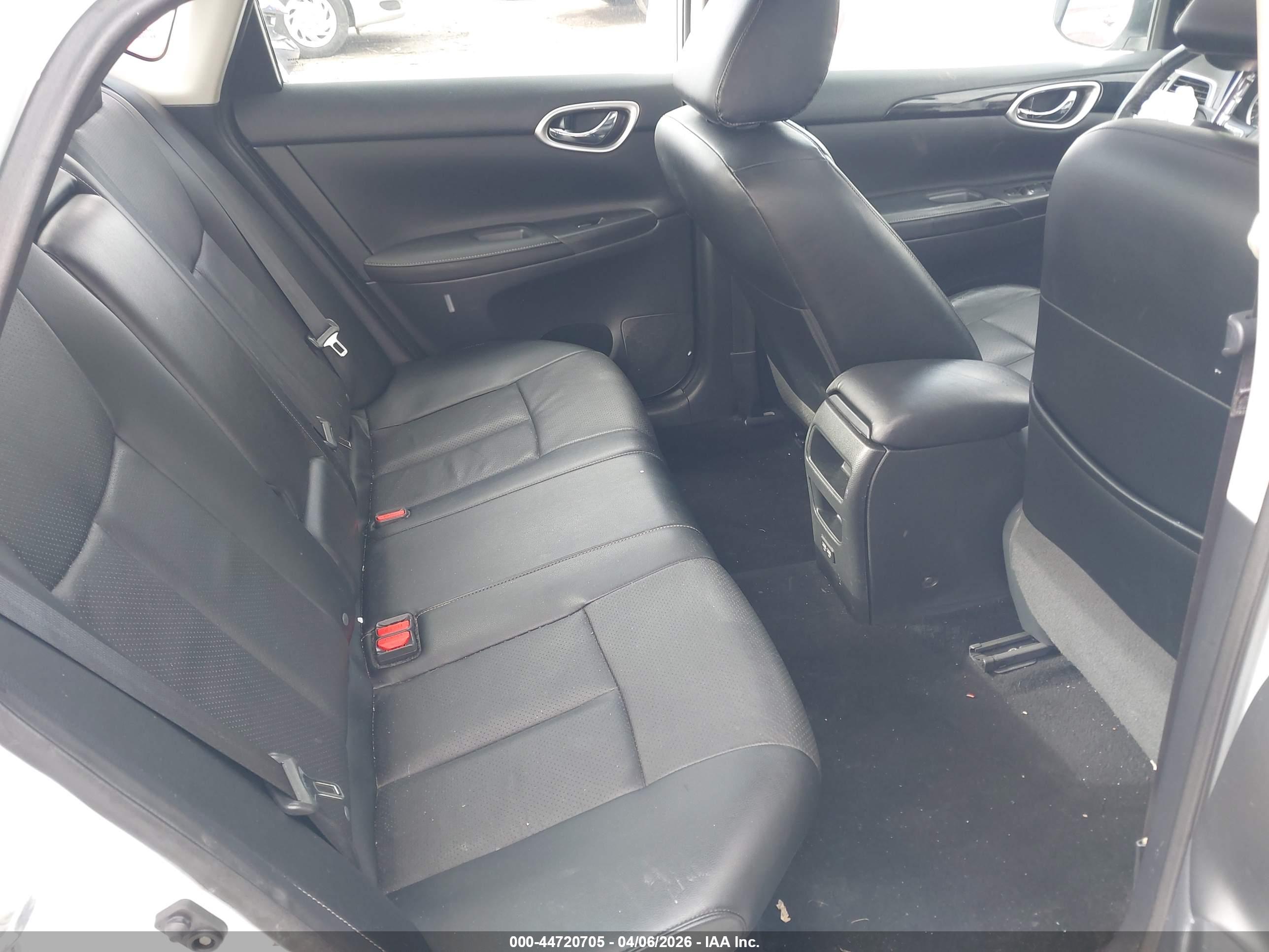 NISSAN SENTRA image 8