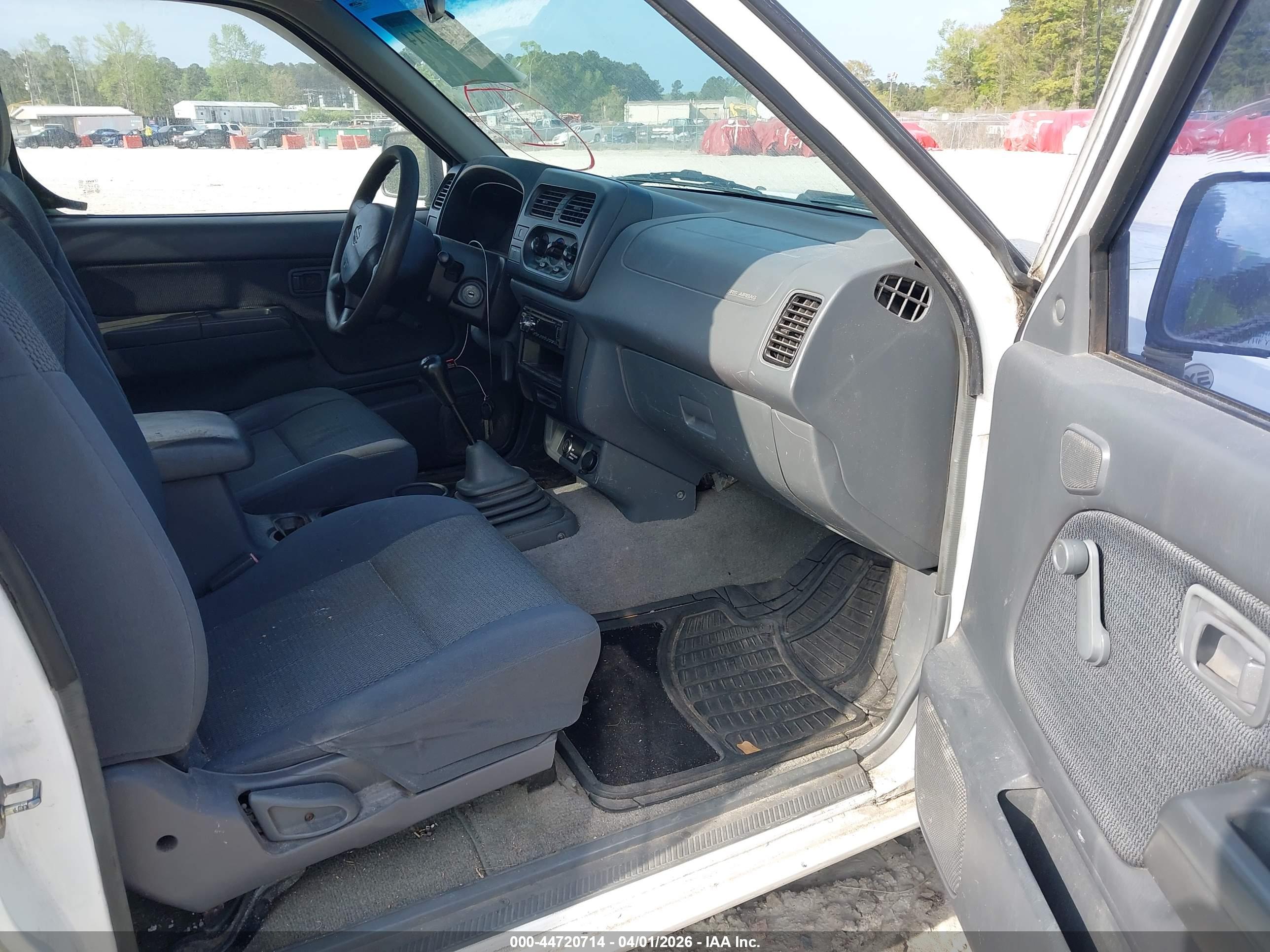 NISSAN FRONTIER image 5