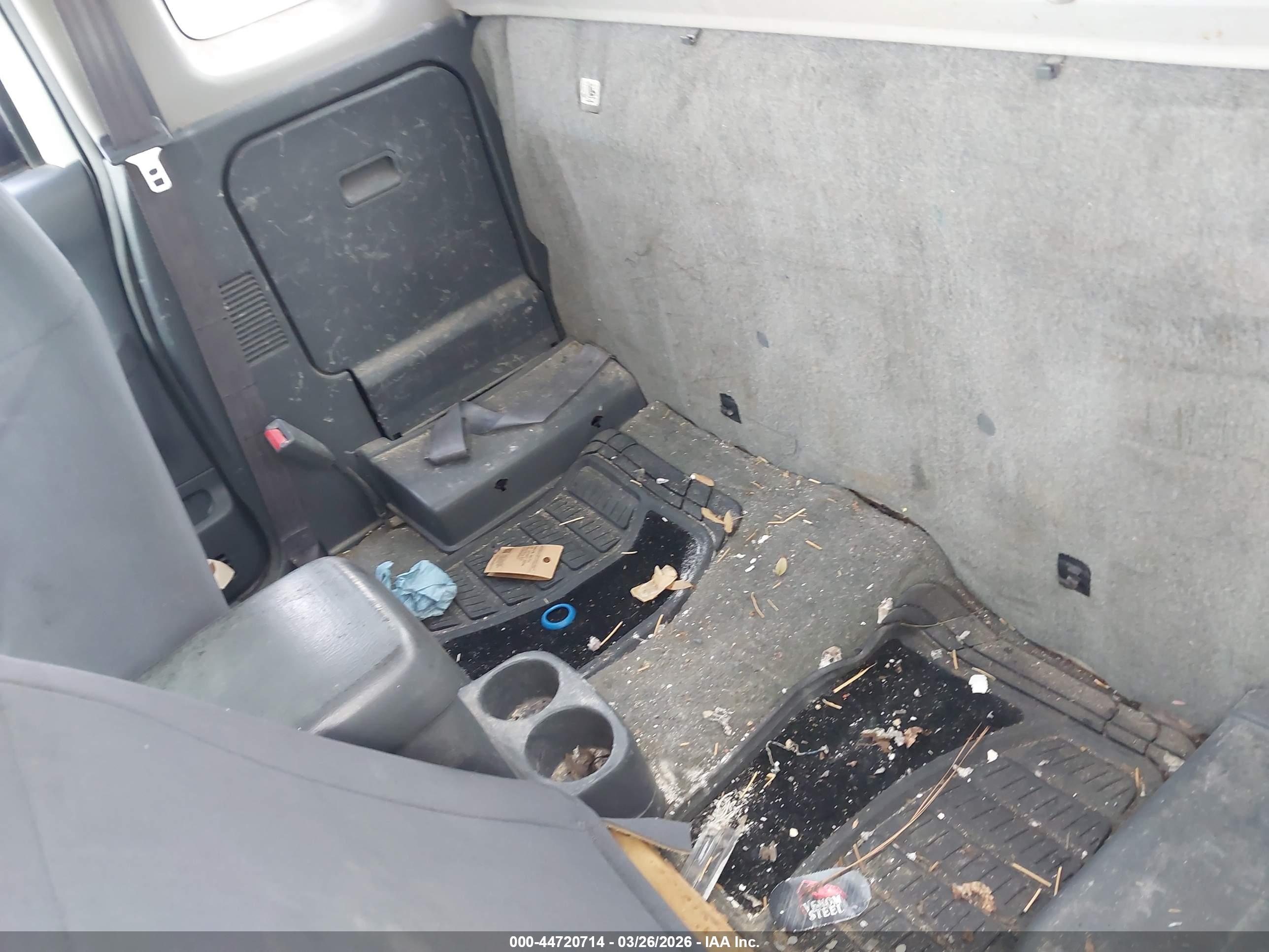 NISSAN FRONTIER image 8