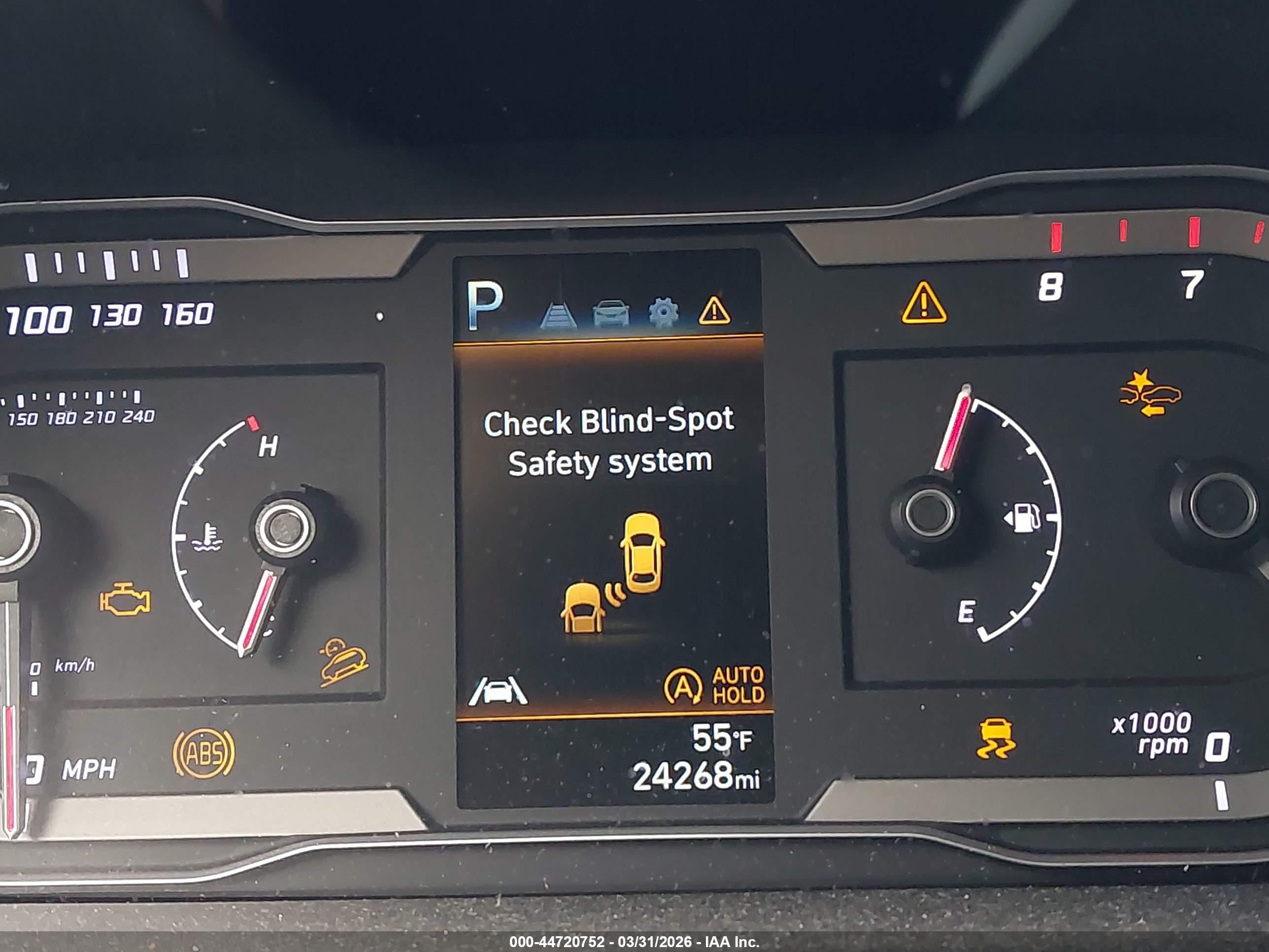HYUNDAI TUCSON image 7