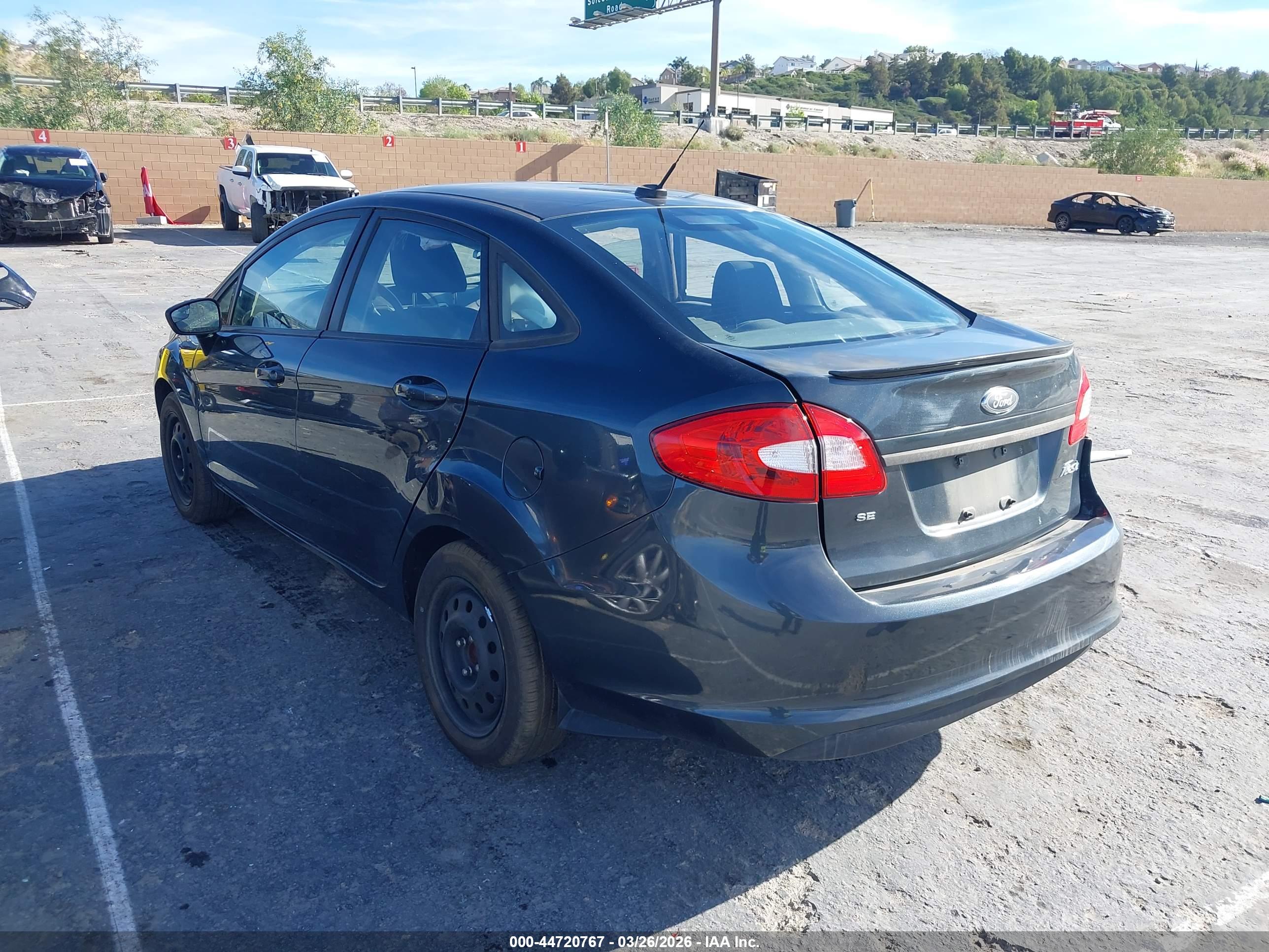 FORD FIESTA image 3