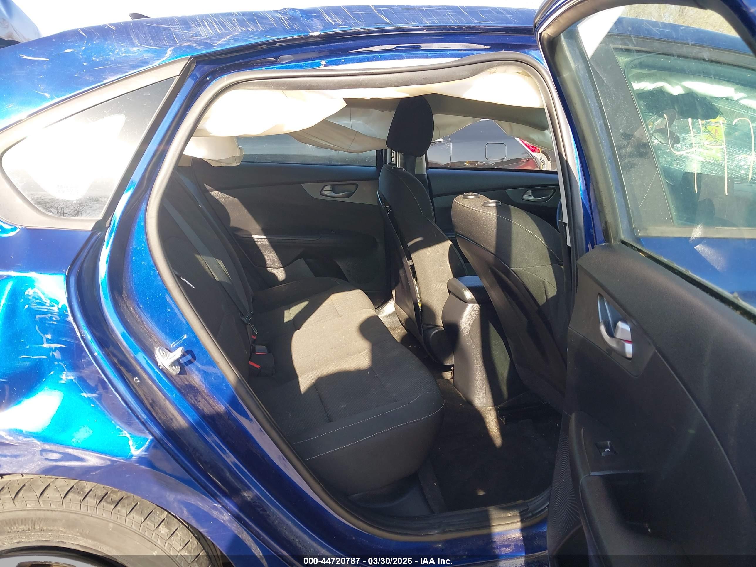 KIA FORTE image 8