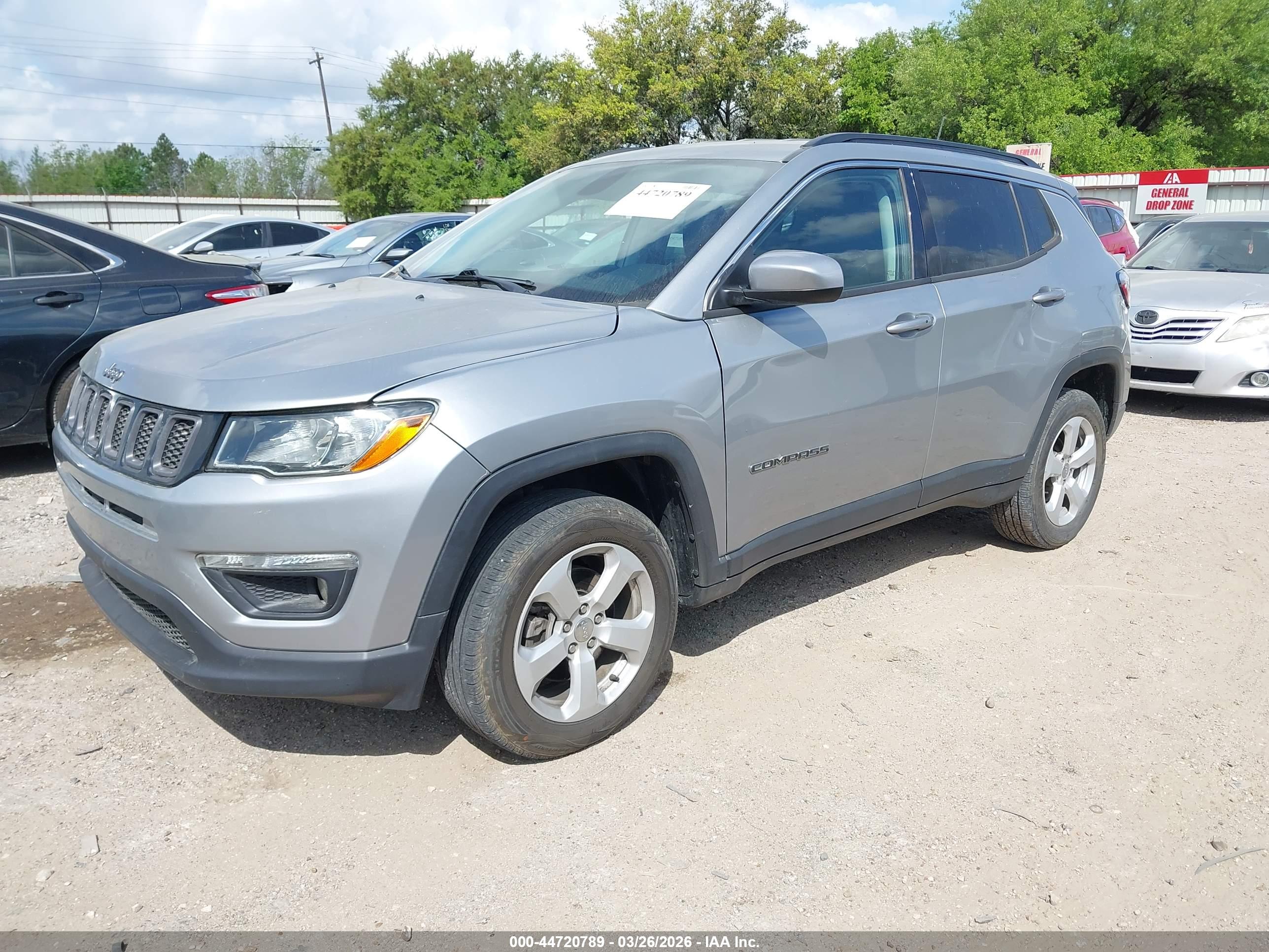 JEEP COMPASS image 2