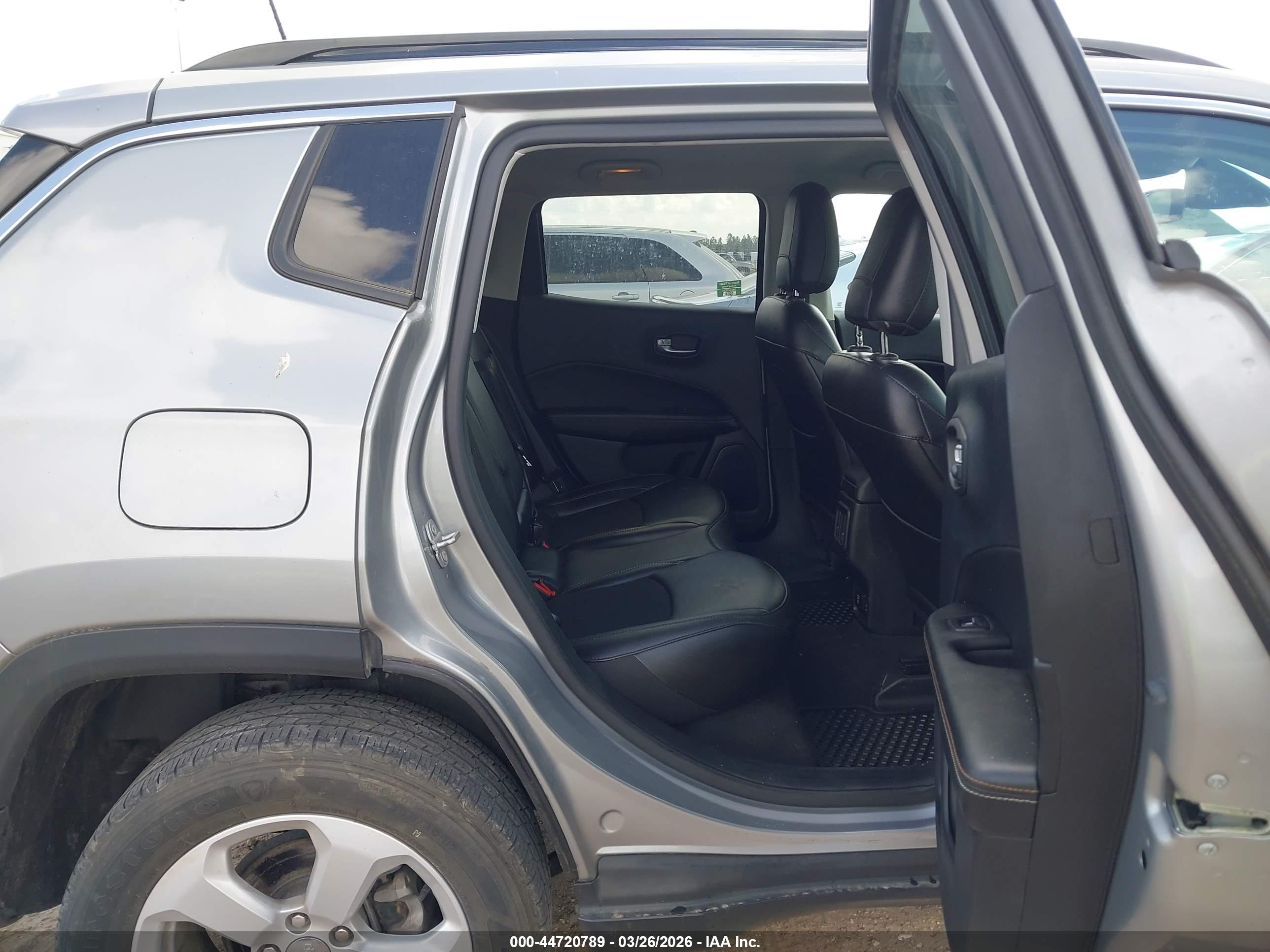 JEEP COMPASS image 8