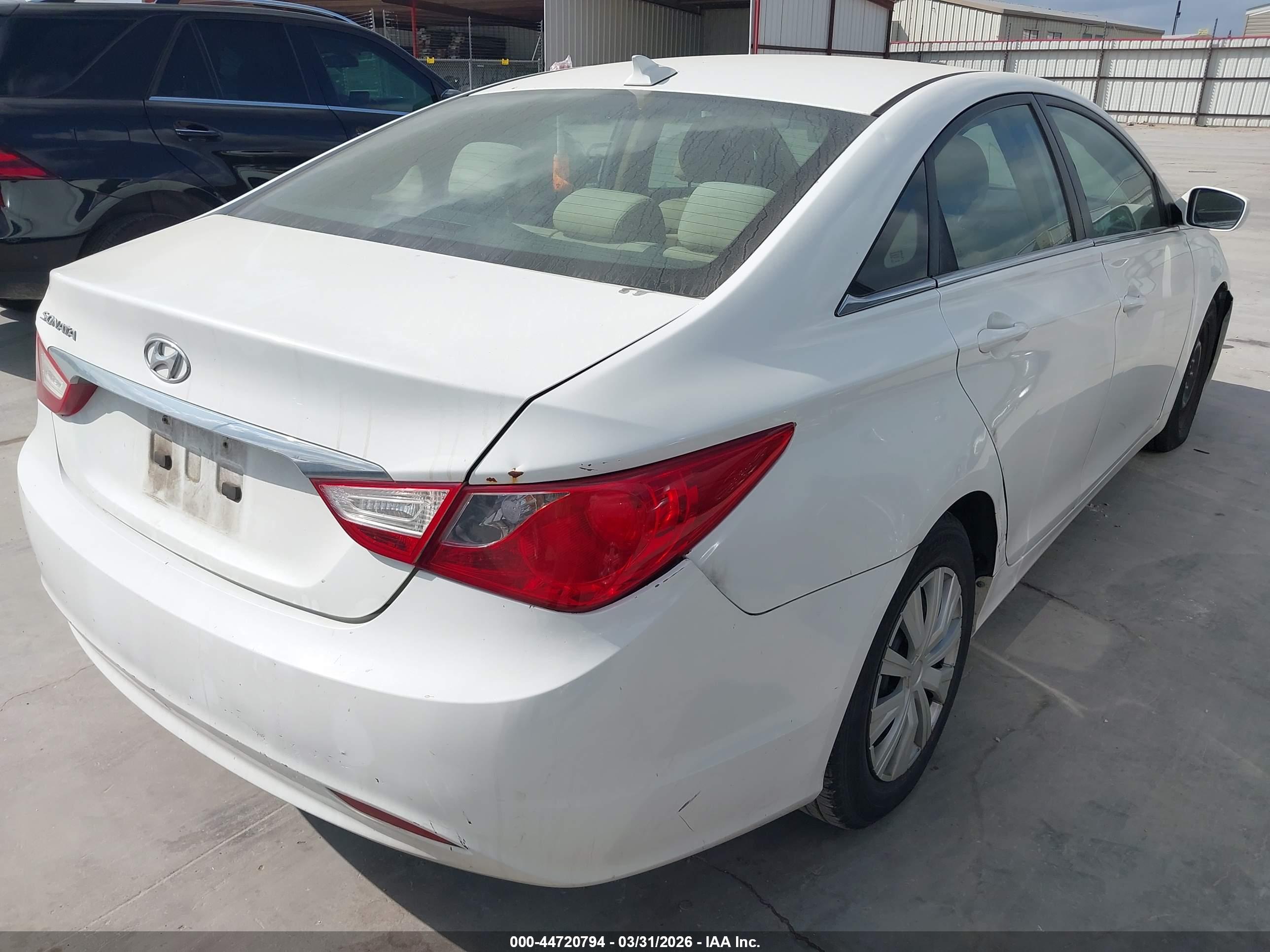 HYUNDAI SONATA image 4