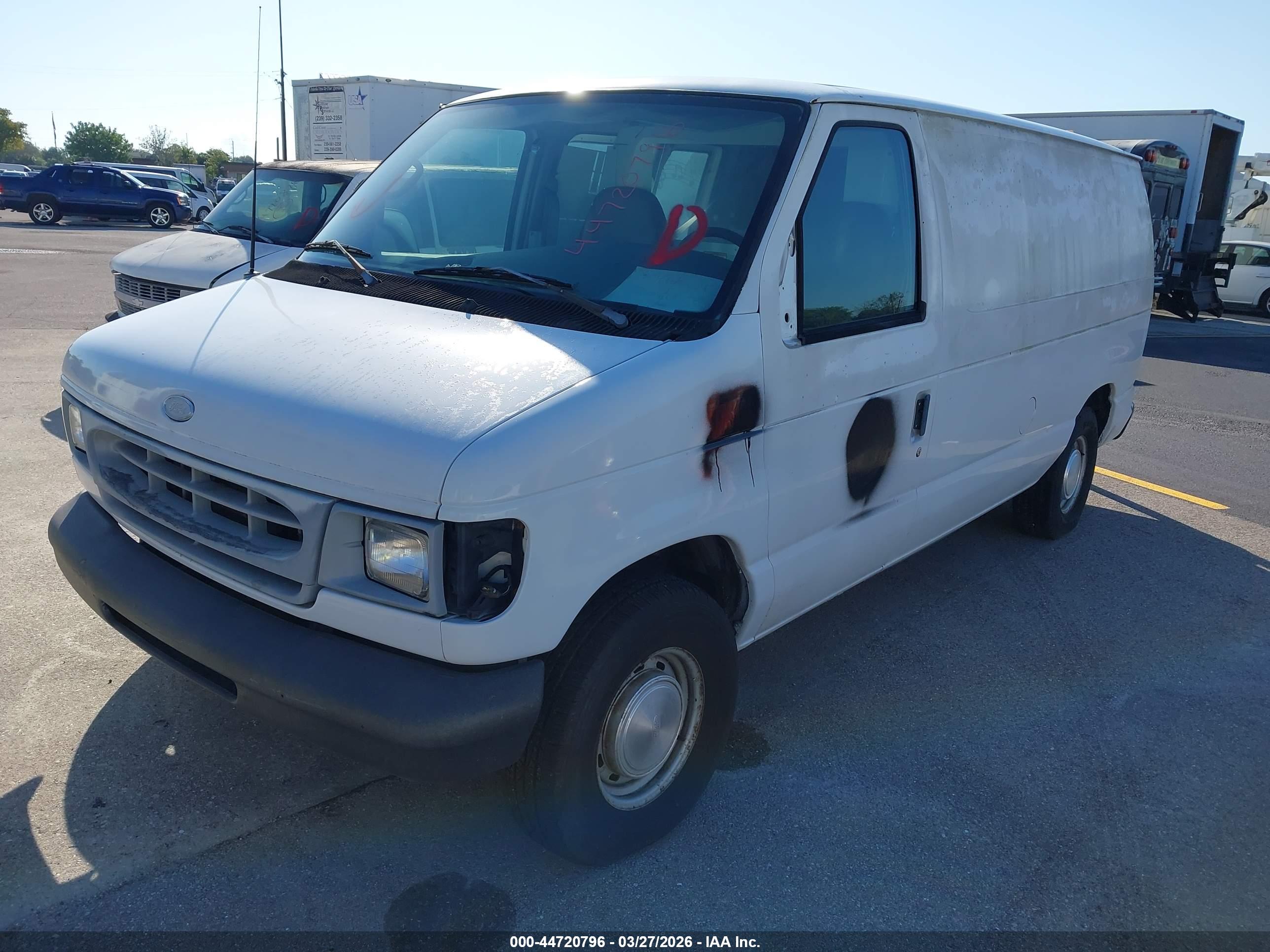 FORD E-150 image 2