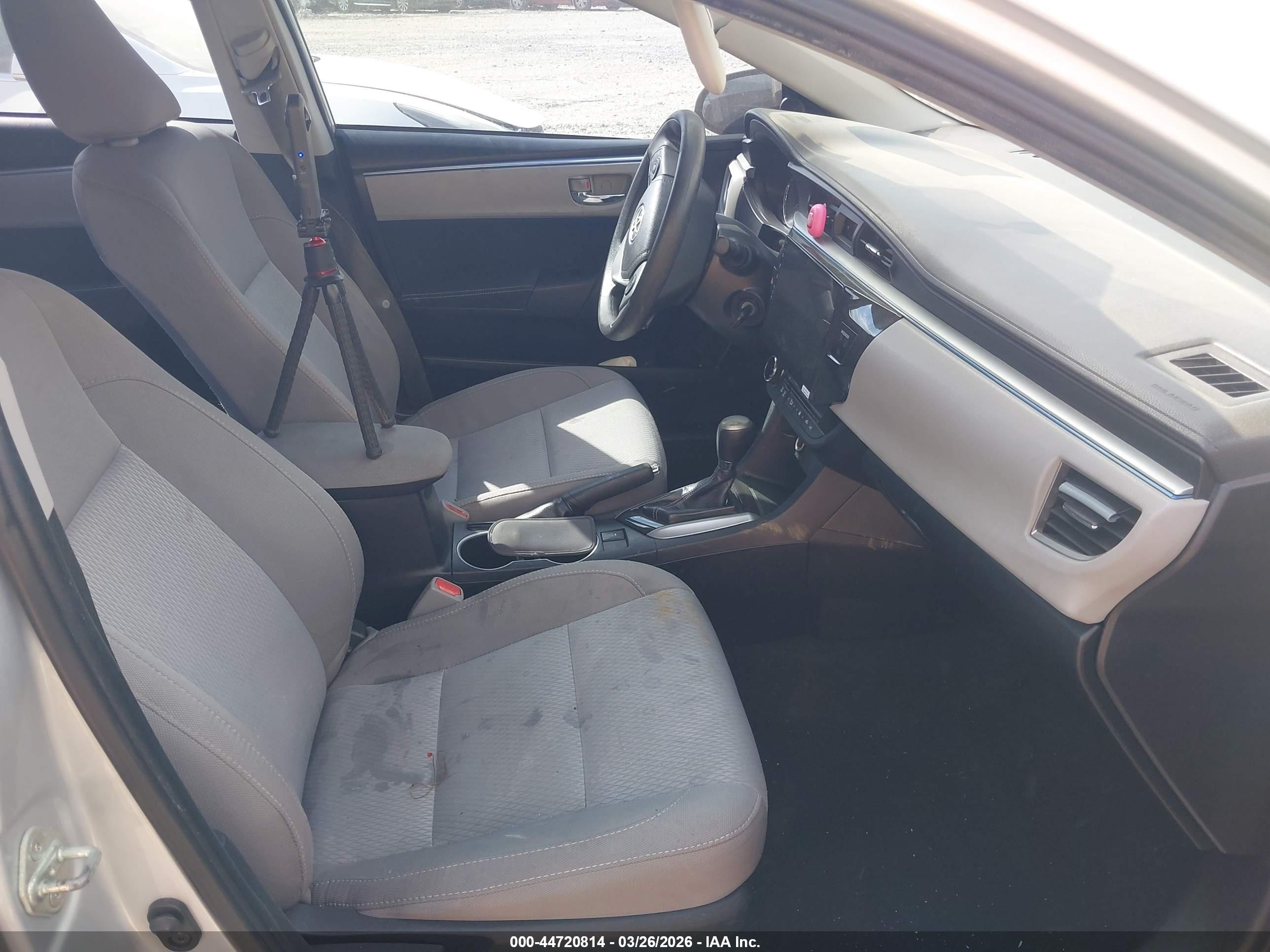 TOYOTA COROLLA image 5
