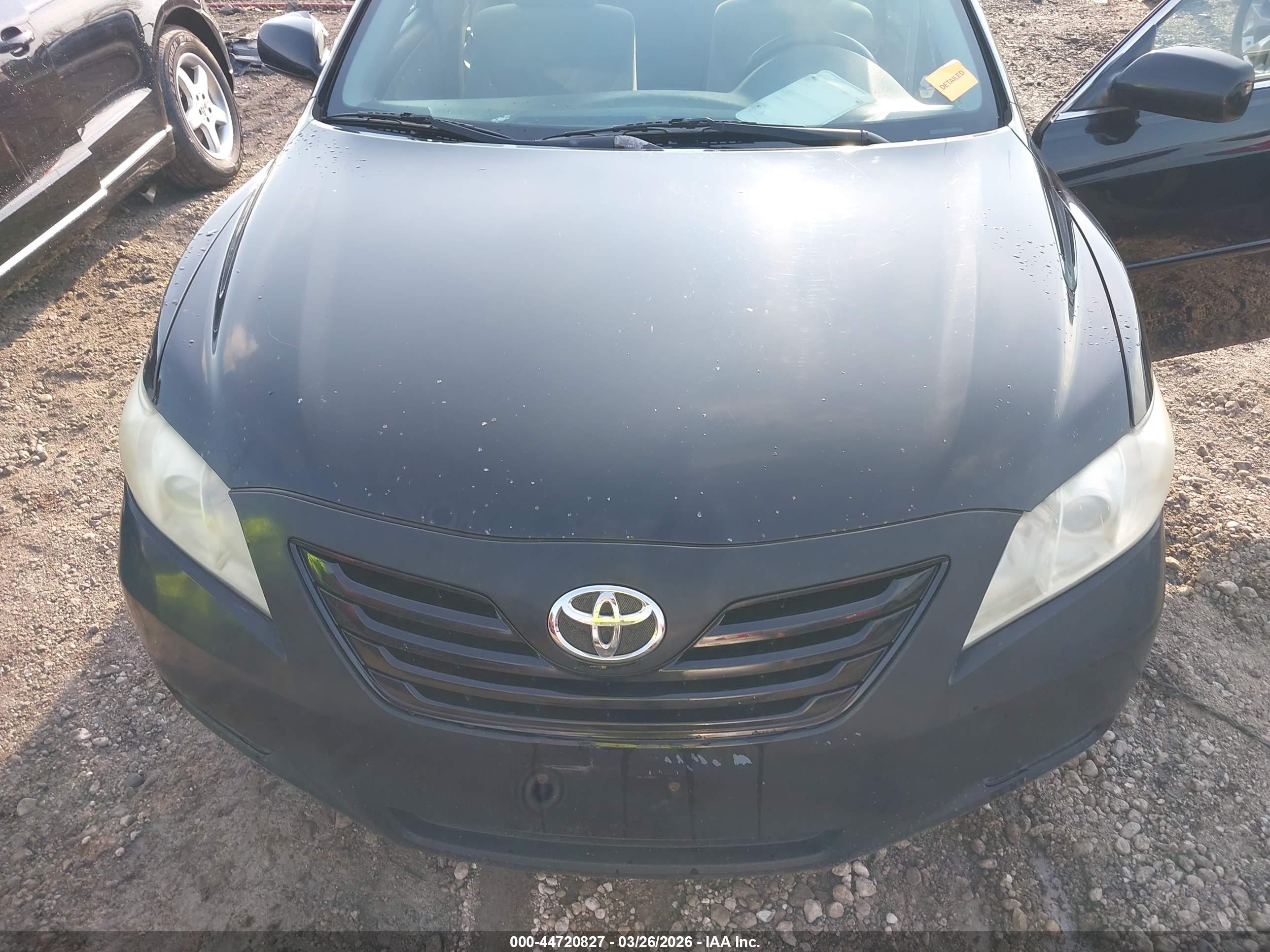 TOYOTA CAMRY image 6