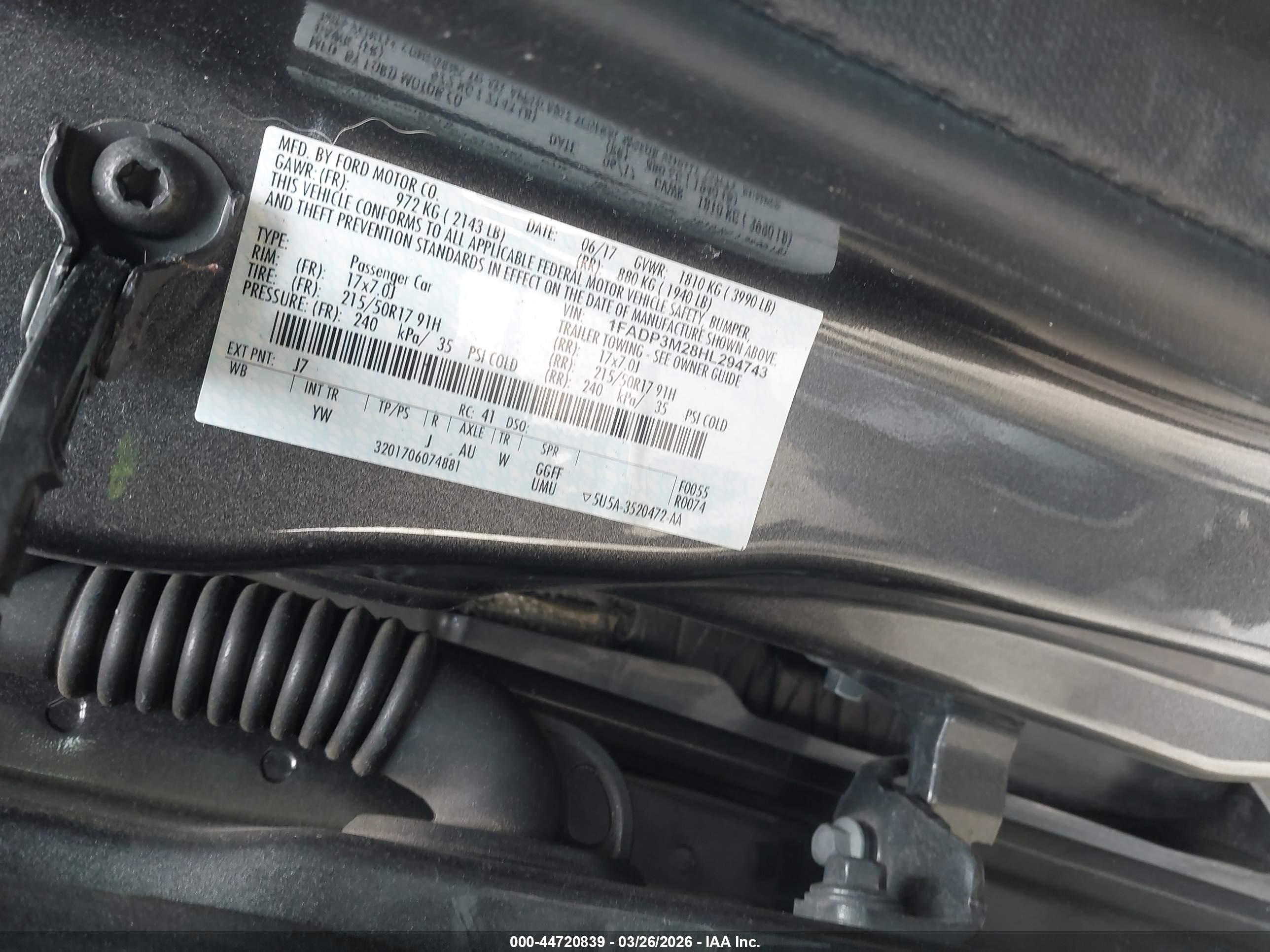 FORD FOCUS image 9