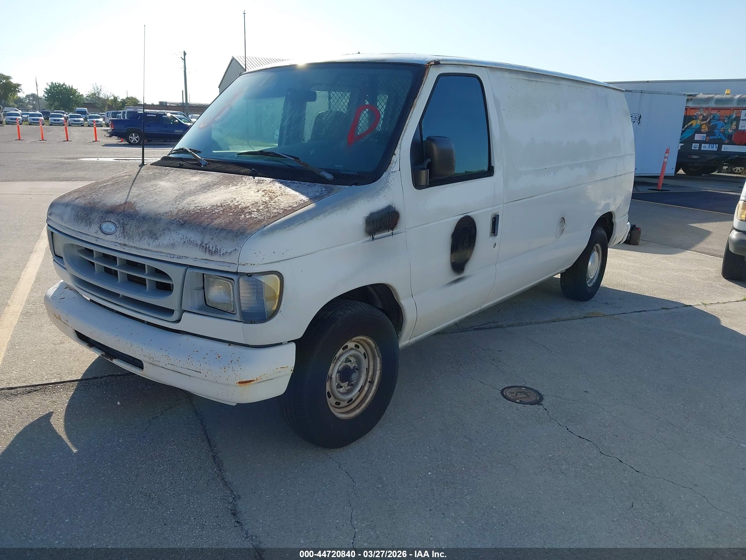 FORD E-150 image 2