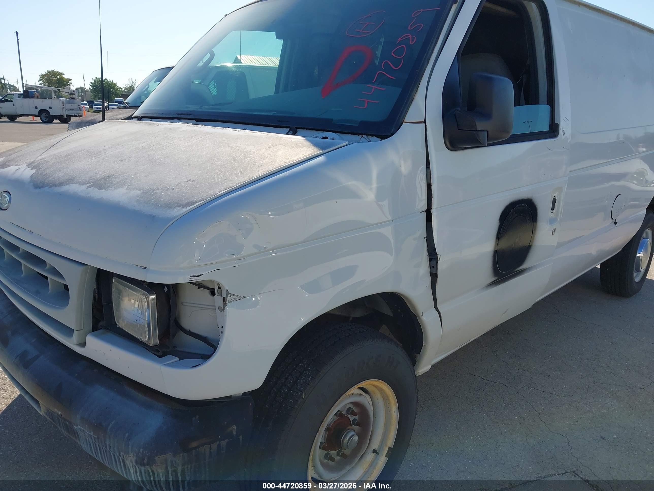 FORD E-250 image 6