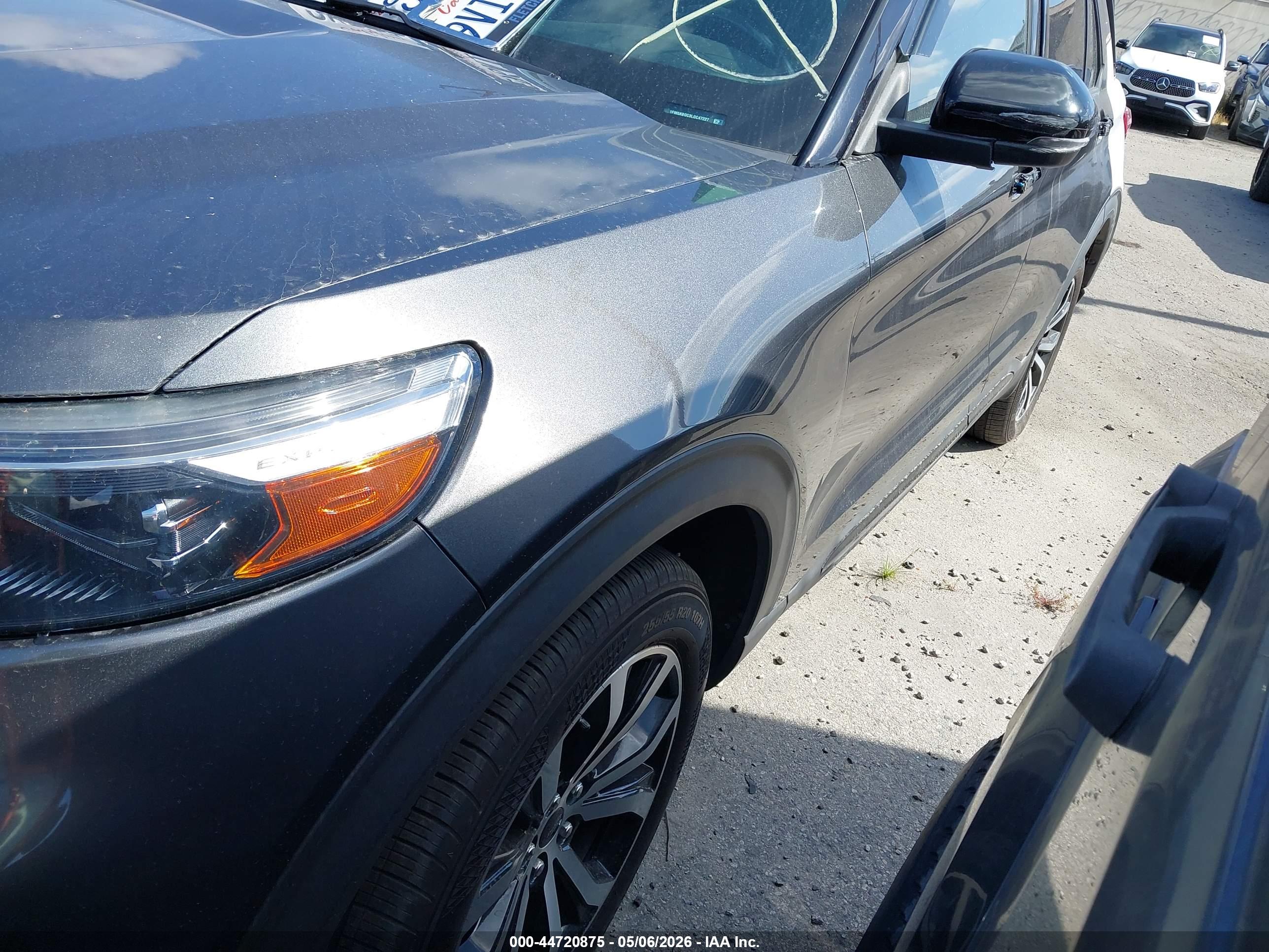 FORD EXPLORER image 2
