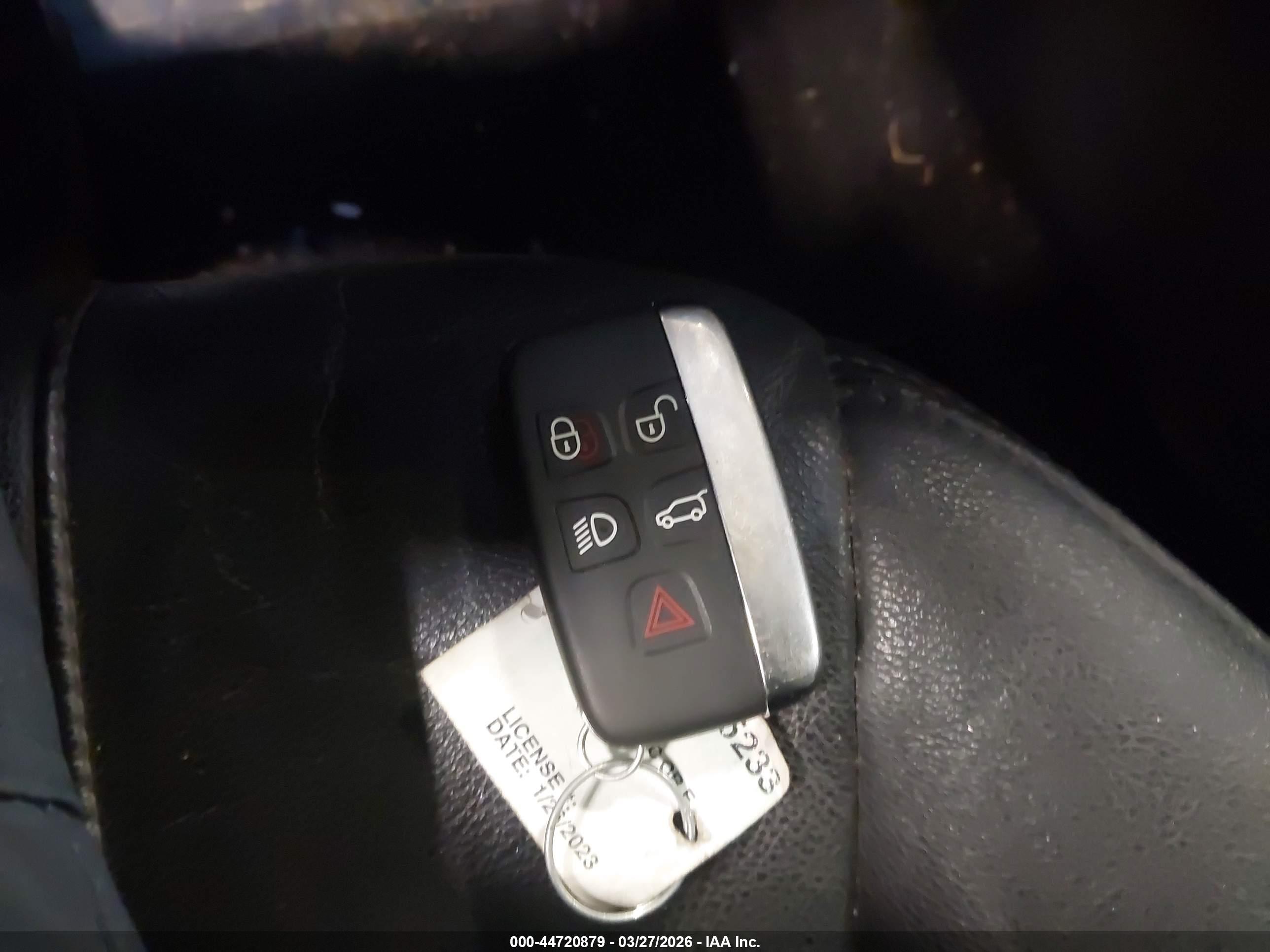 LAND ROVER image 11