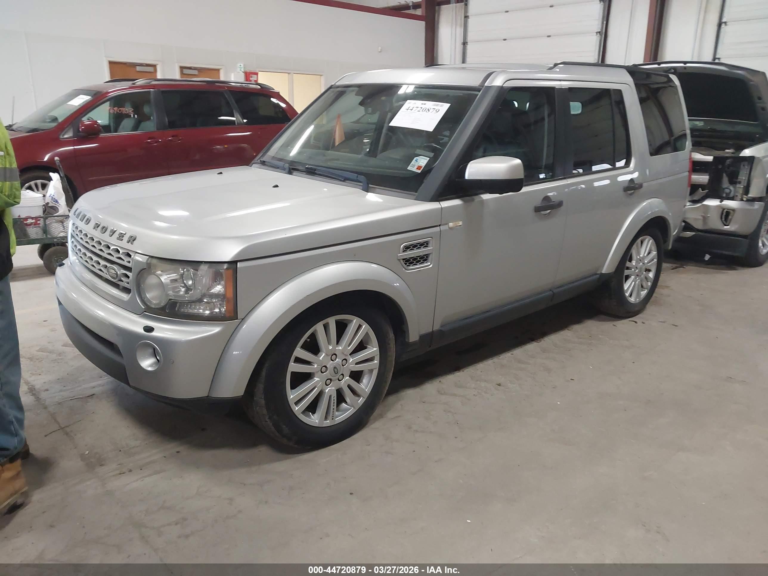 LAND ROVER image 2