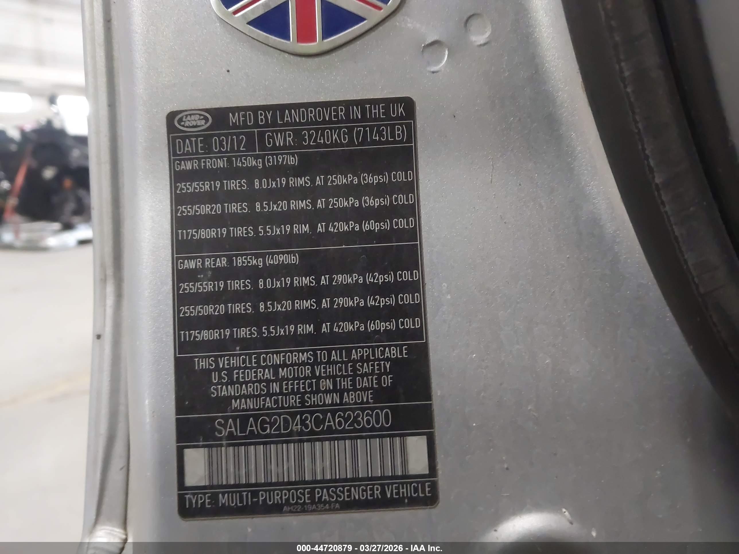 LAND ROVER image 9