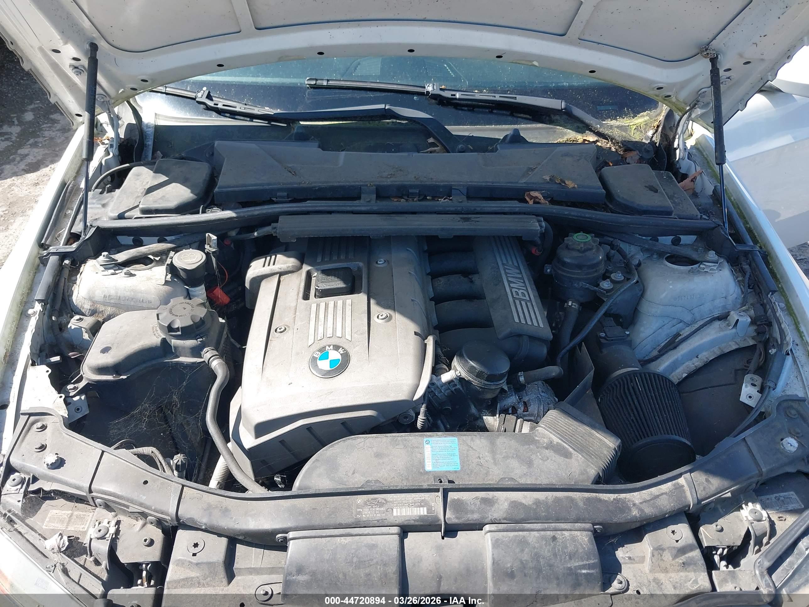 BMW 325I image 10