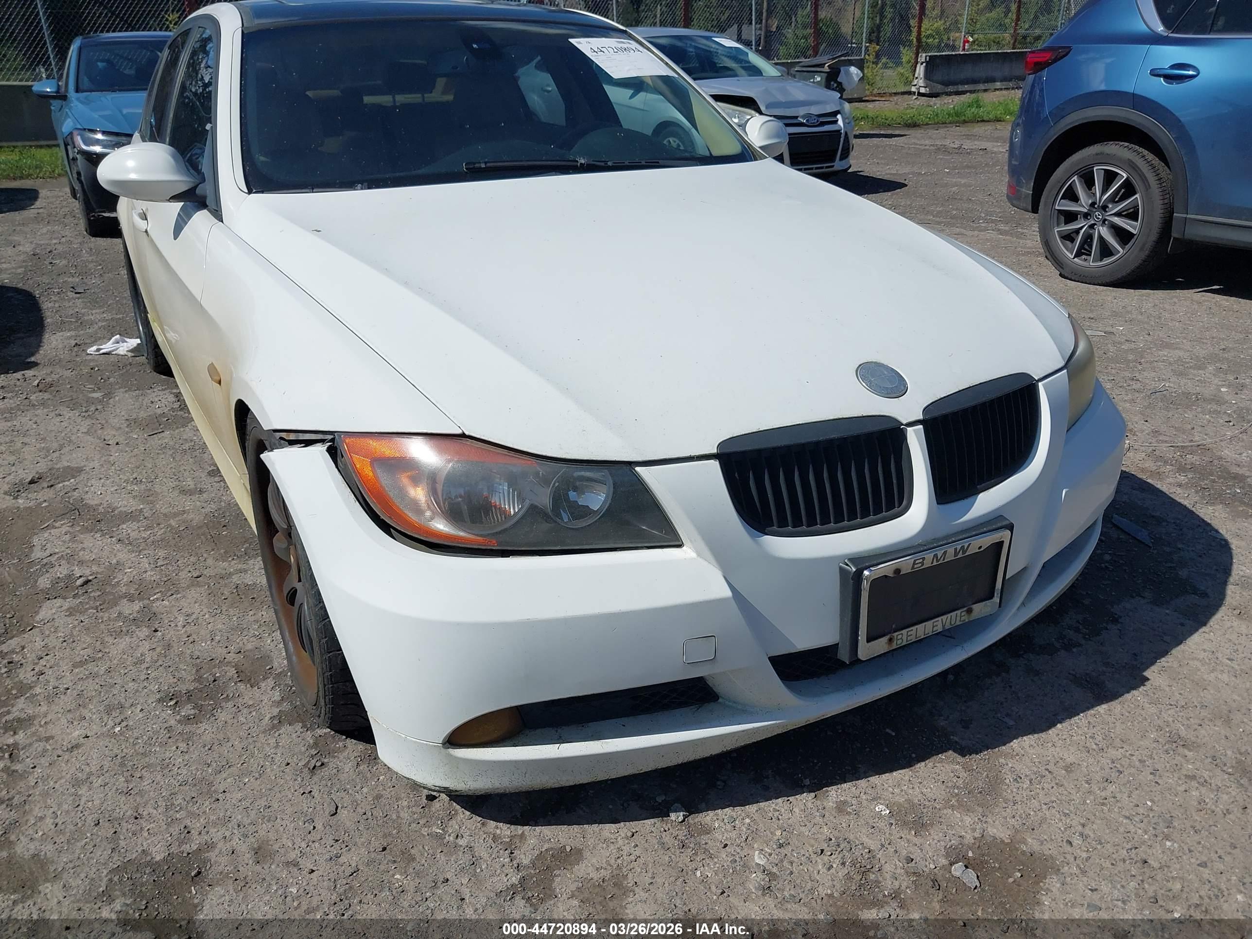 BMW 325I image 6