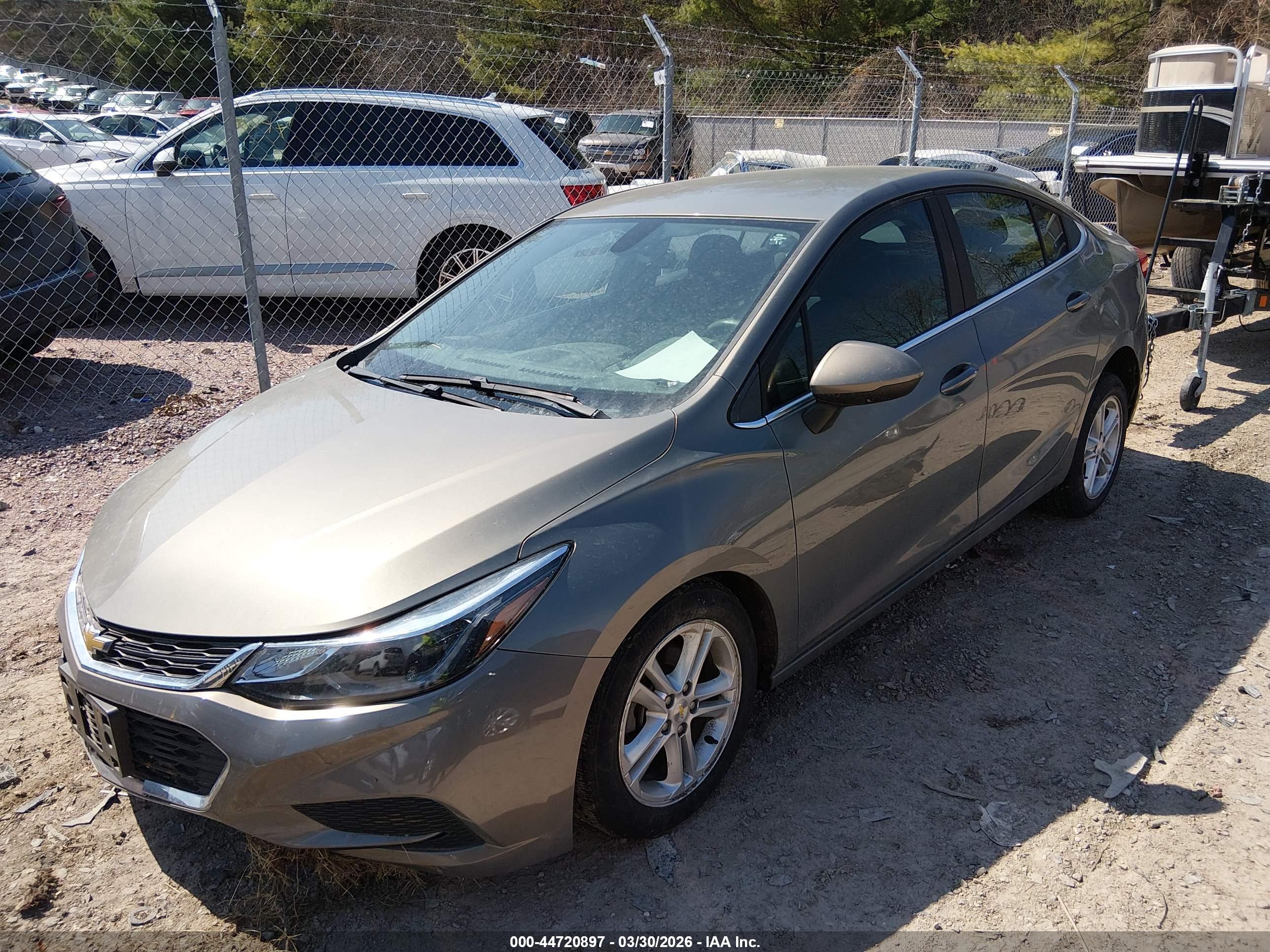CHEVROLET CRUZE image 2
