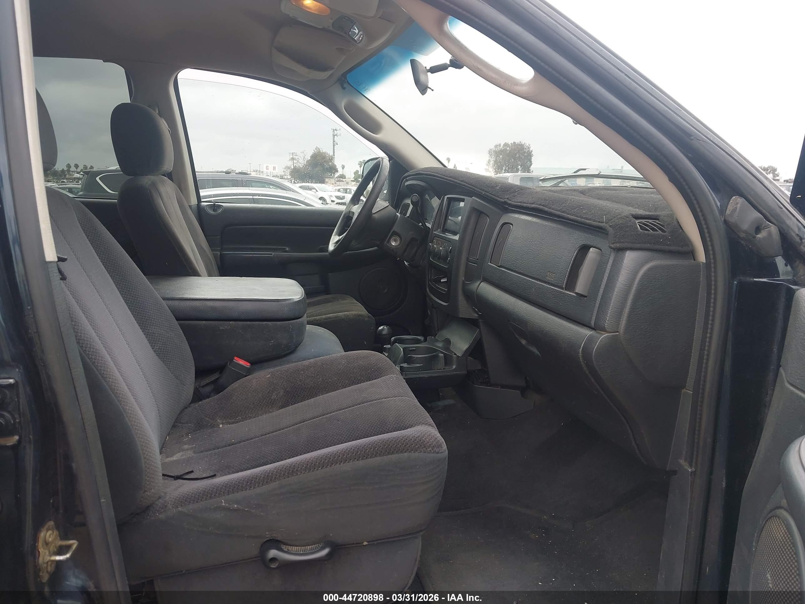 DODGE RAM image 5