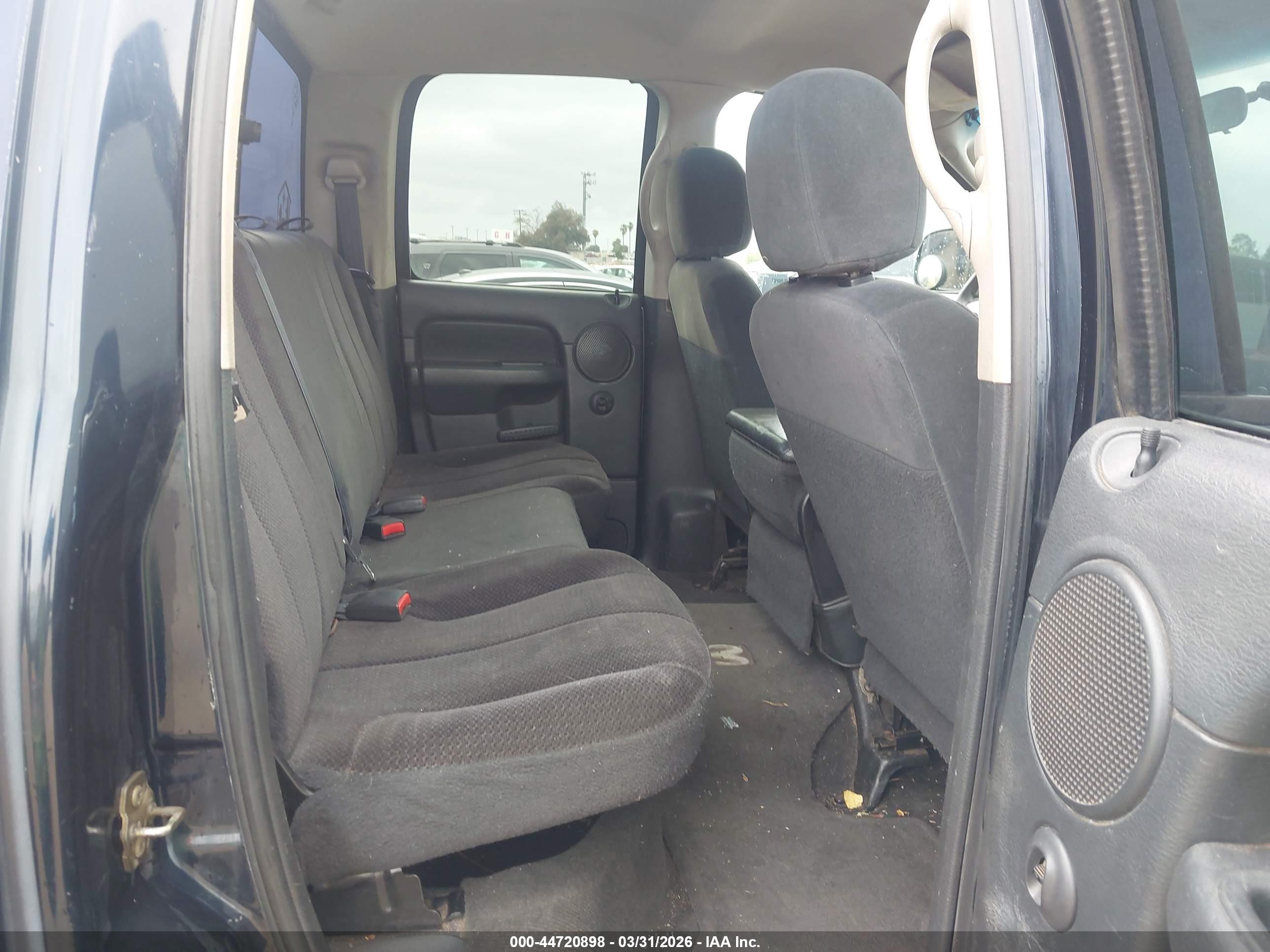 DODGE RAM image 8