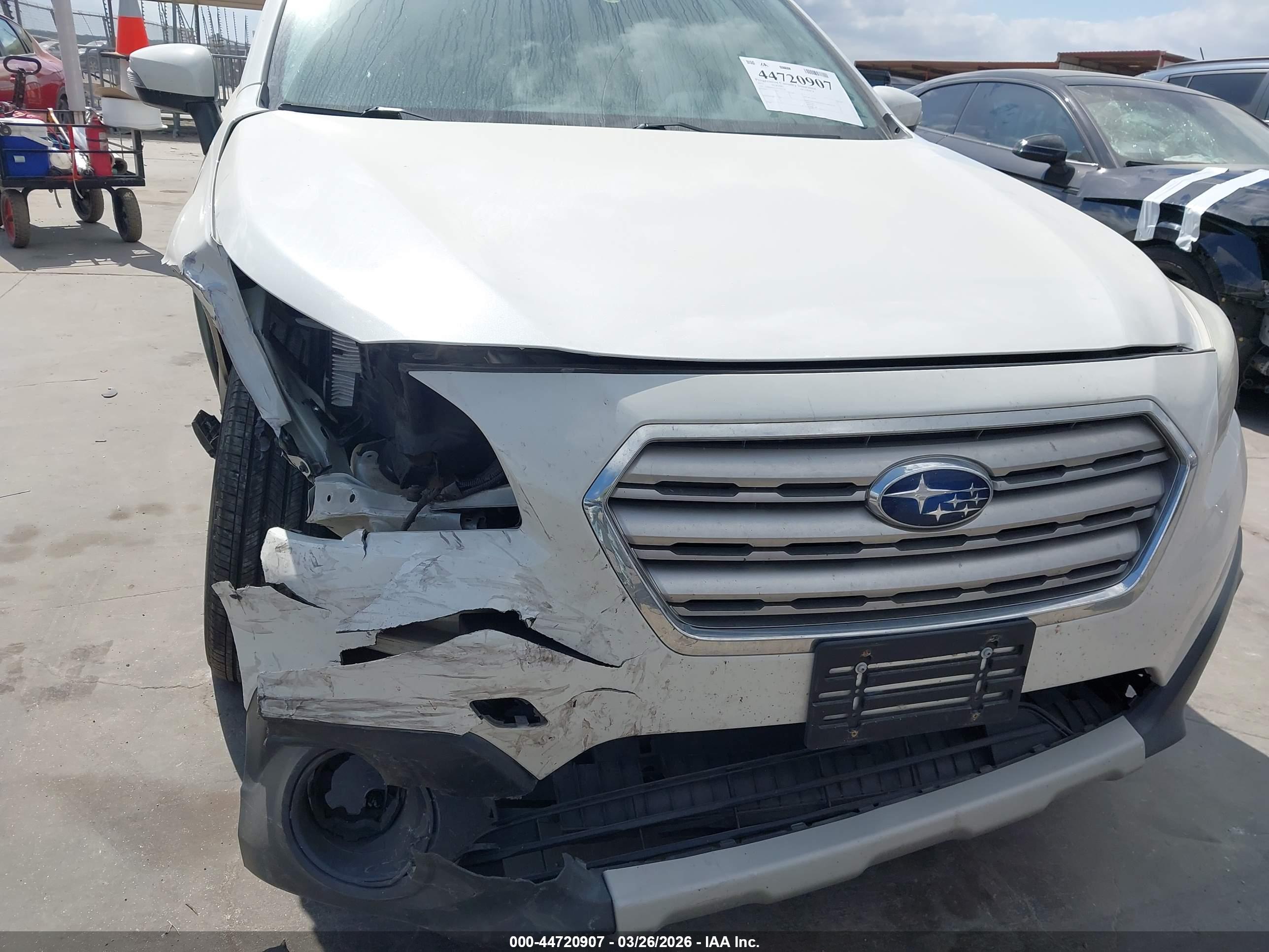 SUBARU OUTBACK image 6