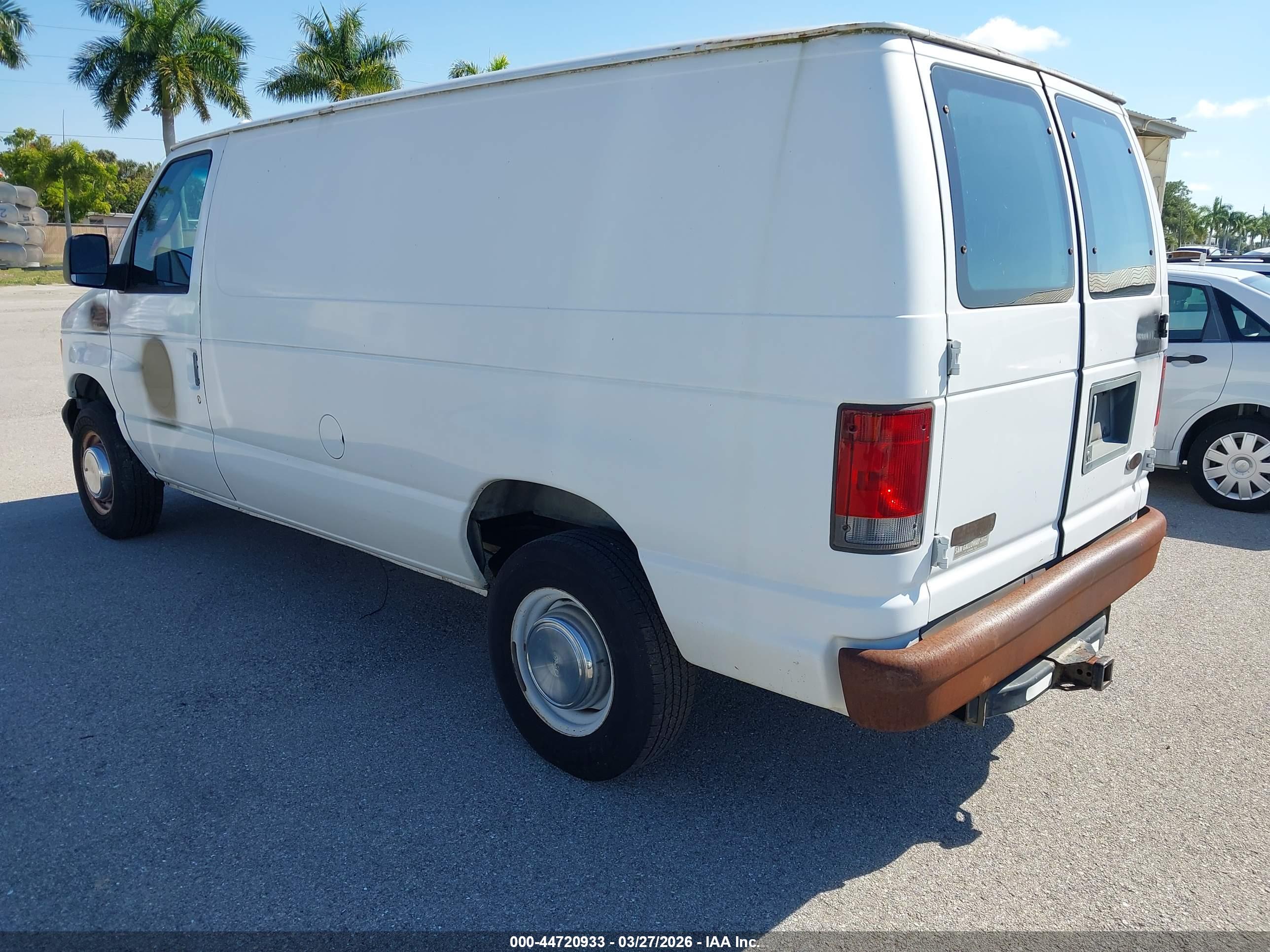 FORD E-250 image 3