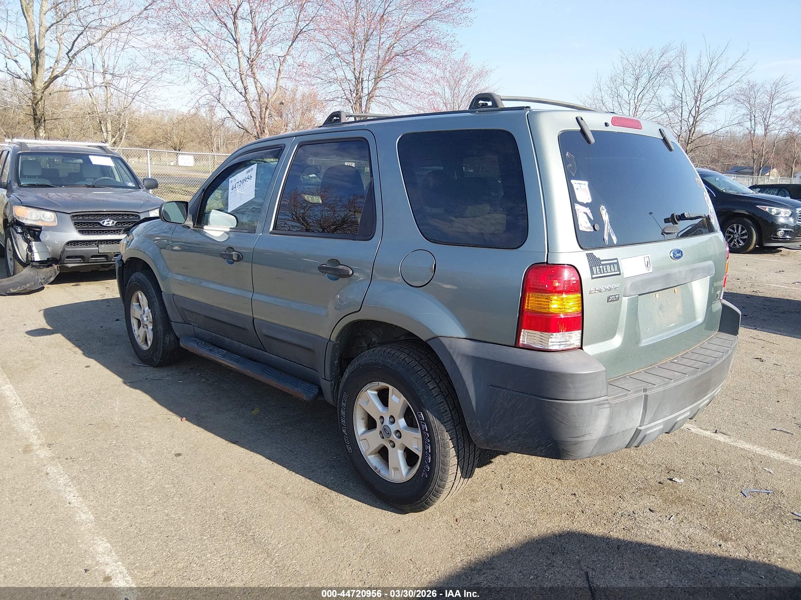 FORD ESCAPE image 3