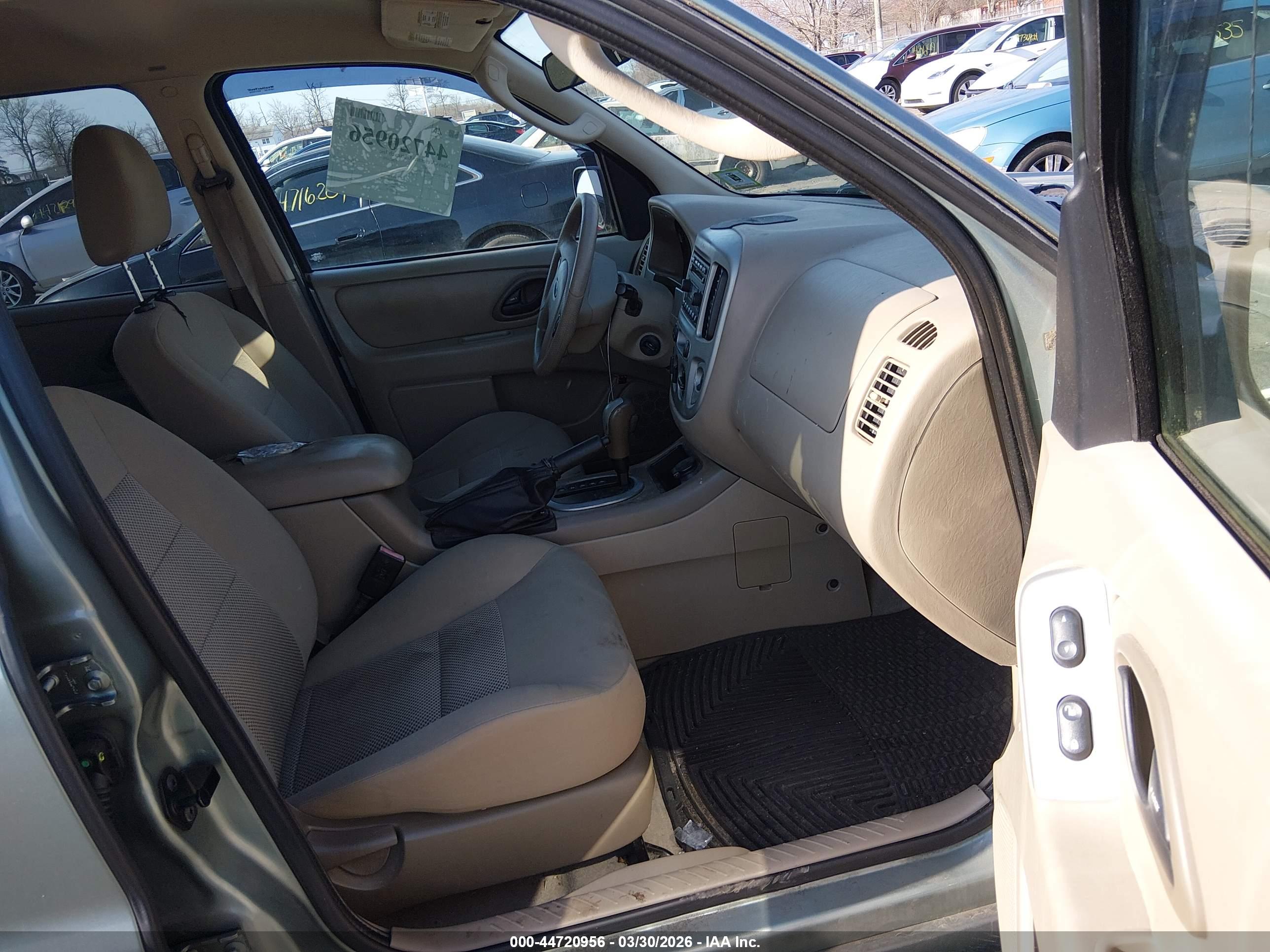 FORD ESCAPE image 5