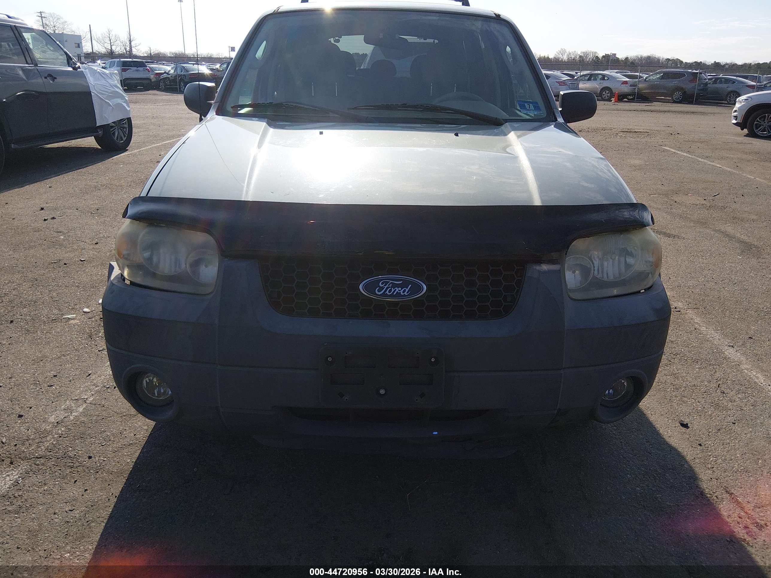 FORD ESCAPE image 6