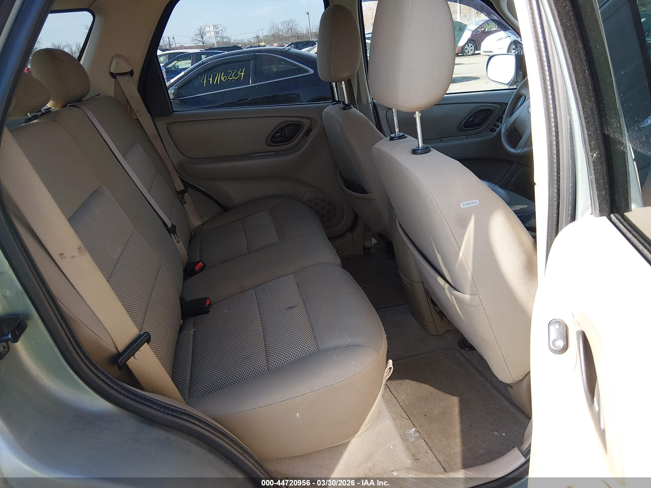 FORD ESCAPE image 8